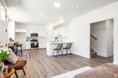 Tiny photo for 729 S HARRISON DR, Springville, UT 84663 (MLS # 2105394)