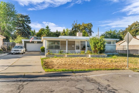 Tiny photo for 2234 E 6675 S, Cottonwood Heights, UT 84121 (MLS # 2182957)