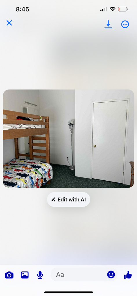 Main image without alt text