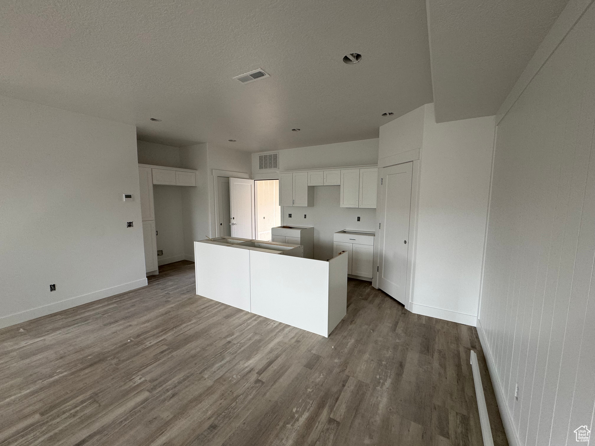 RC'S PARKWEST - Residential