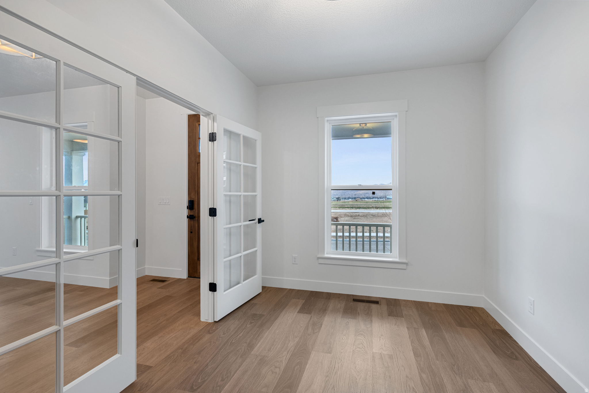 DAYBREAK - Residential