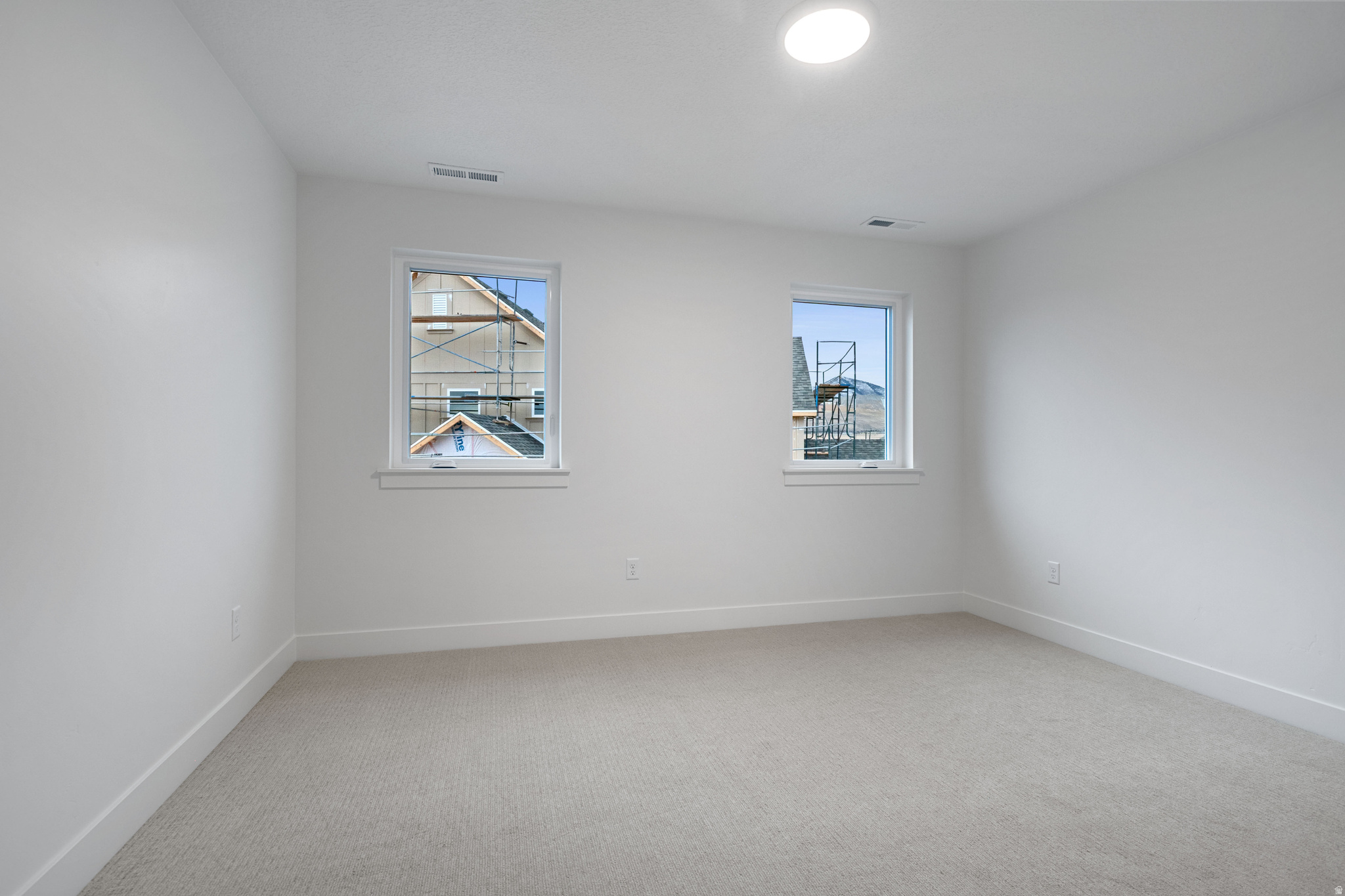 DAYBREAK - Residential