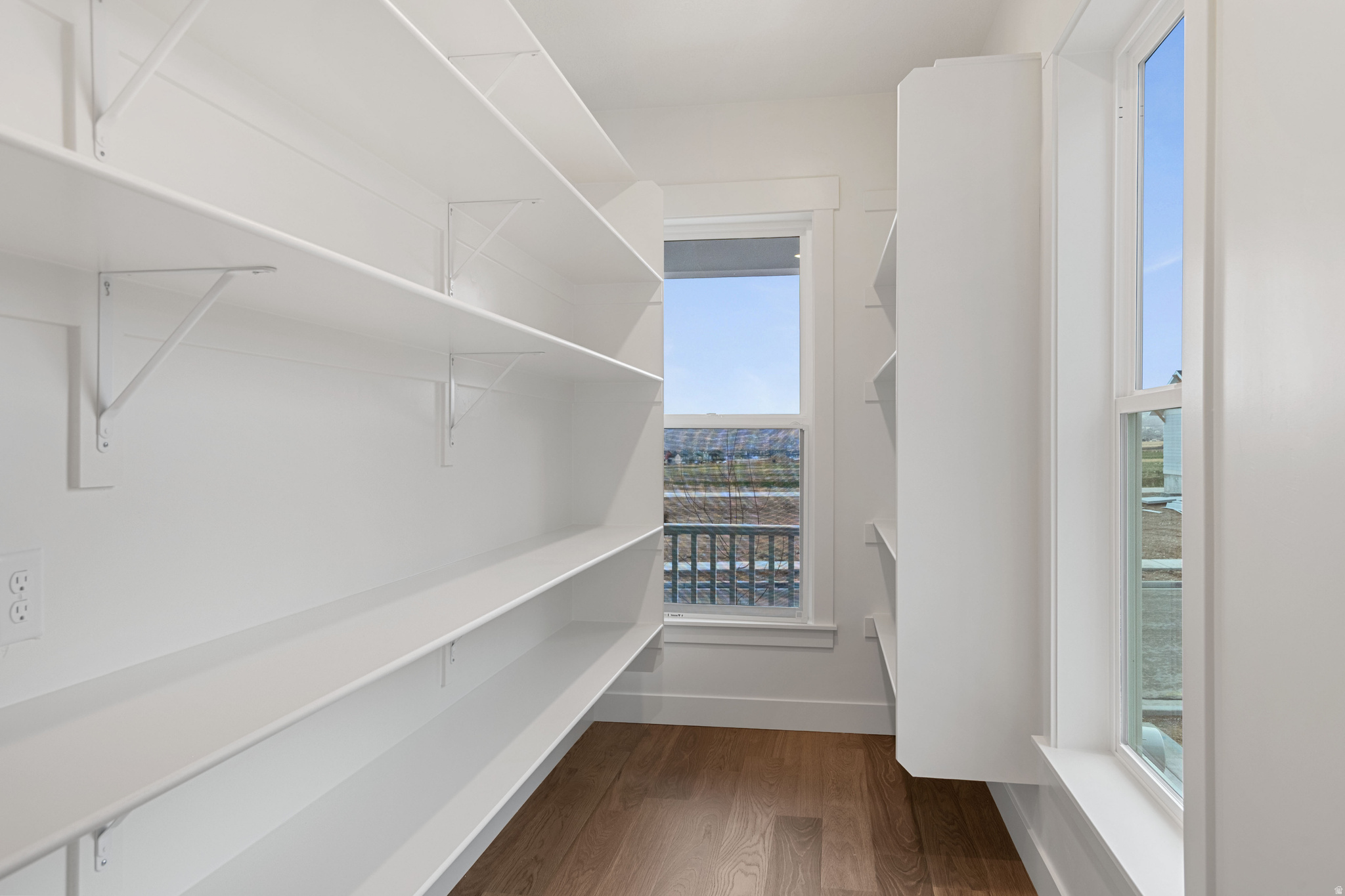 DAYBREAK - Residential