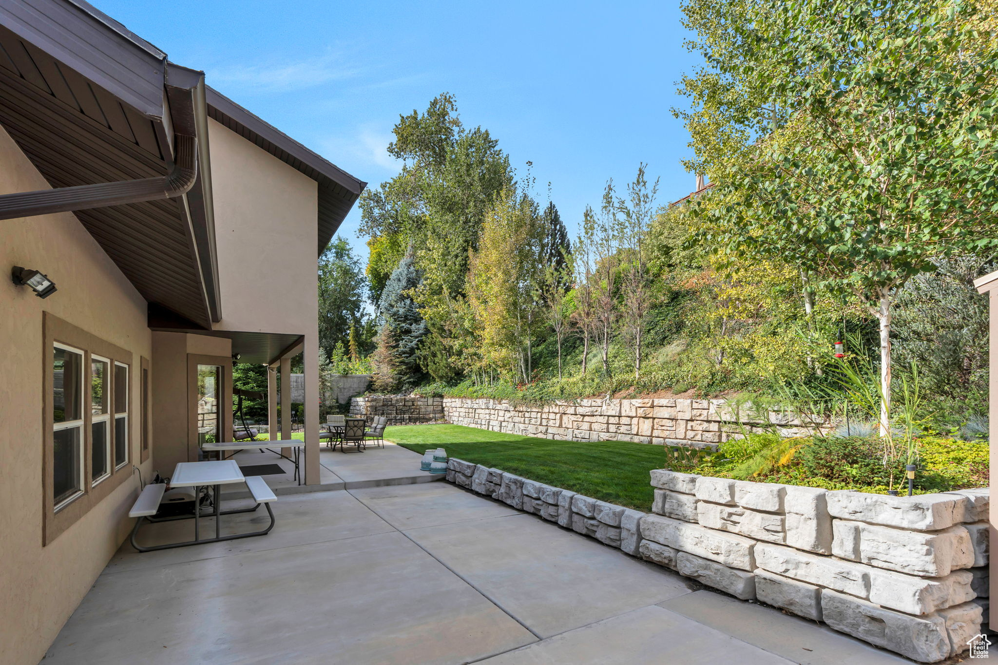 RIVER BREEZE HAVEN - Residential