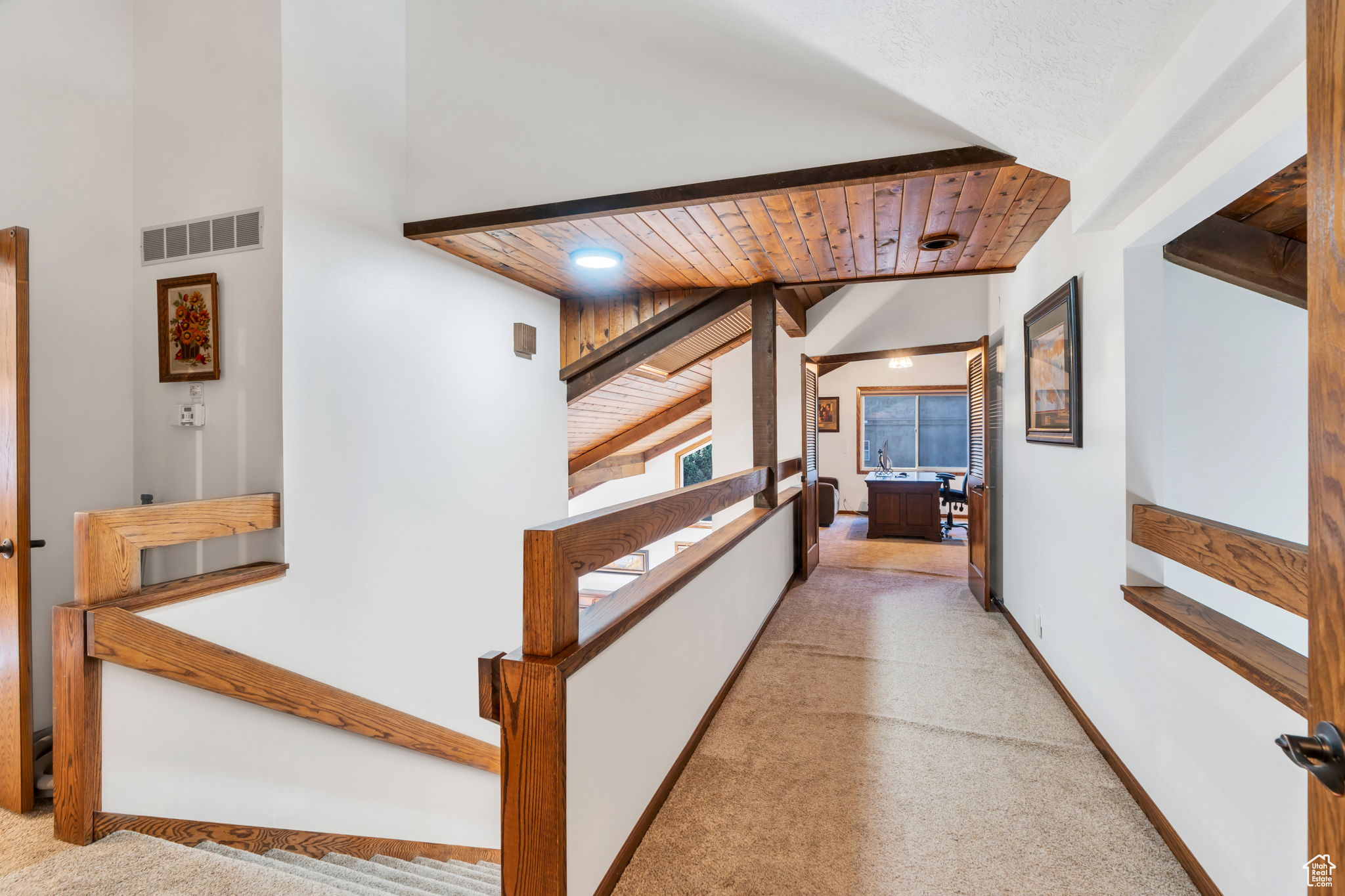 RIVER BREEZE HAVEN - Residential