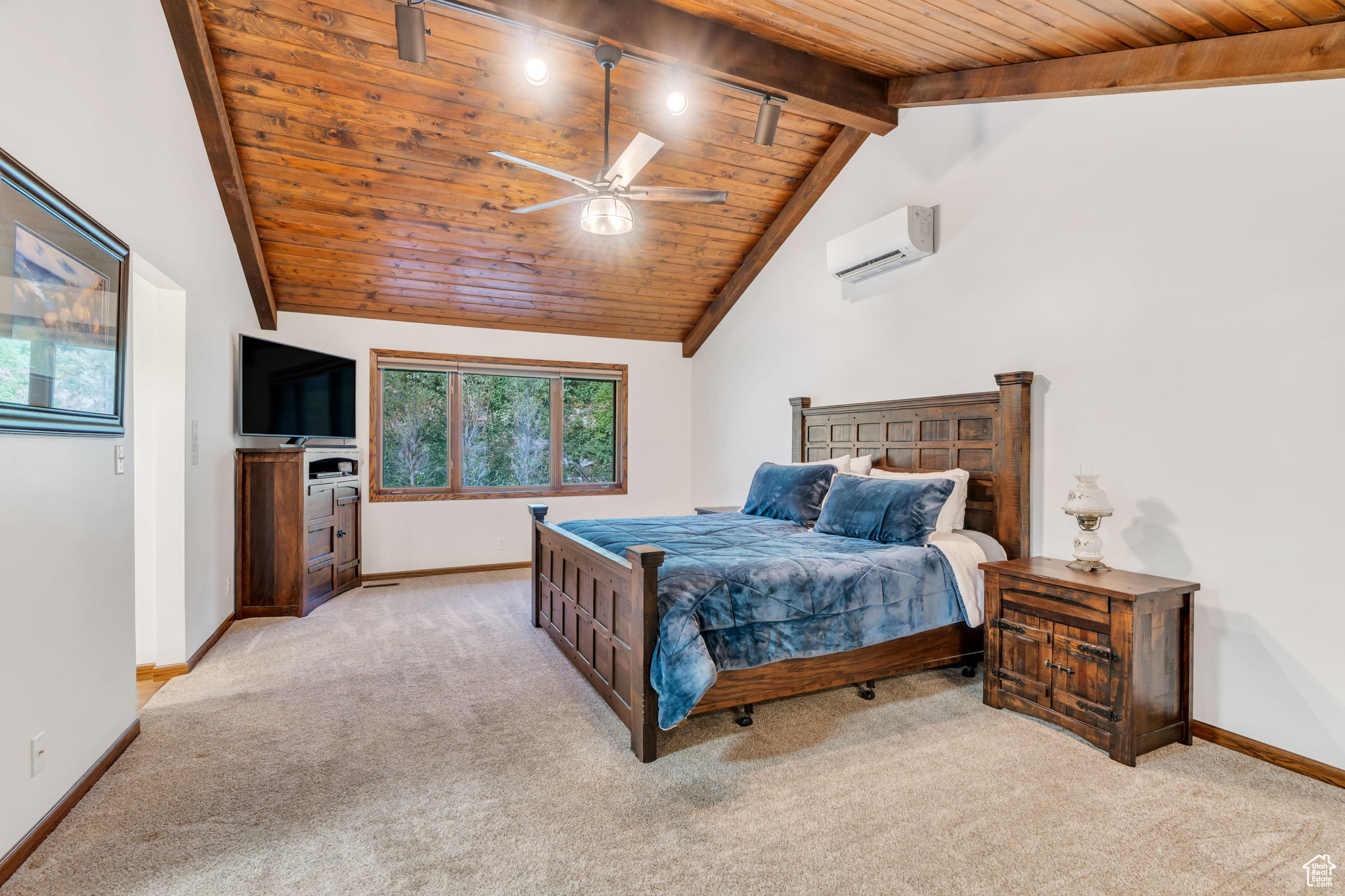 RIVER BREEZE HAVEN - Residential