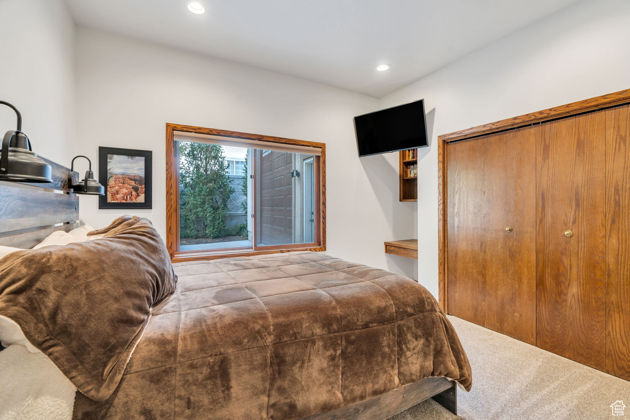 RIVER BREEZE HAVEN - Residential