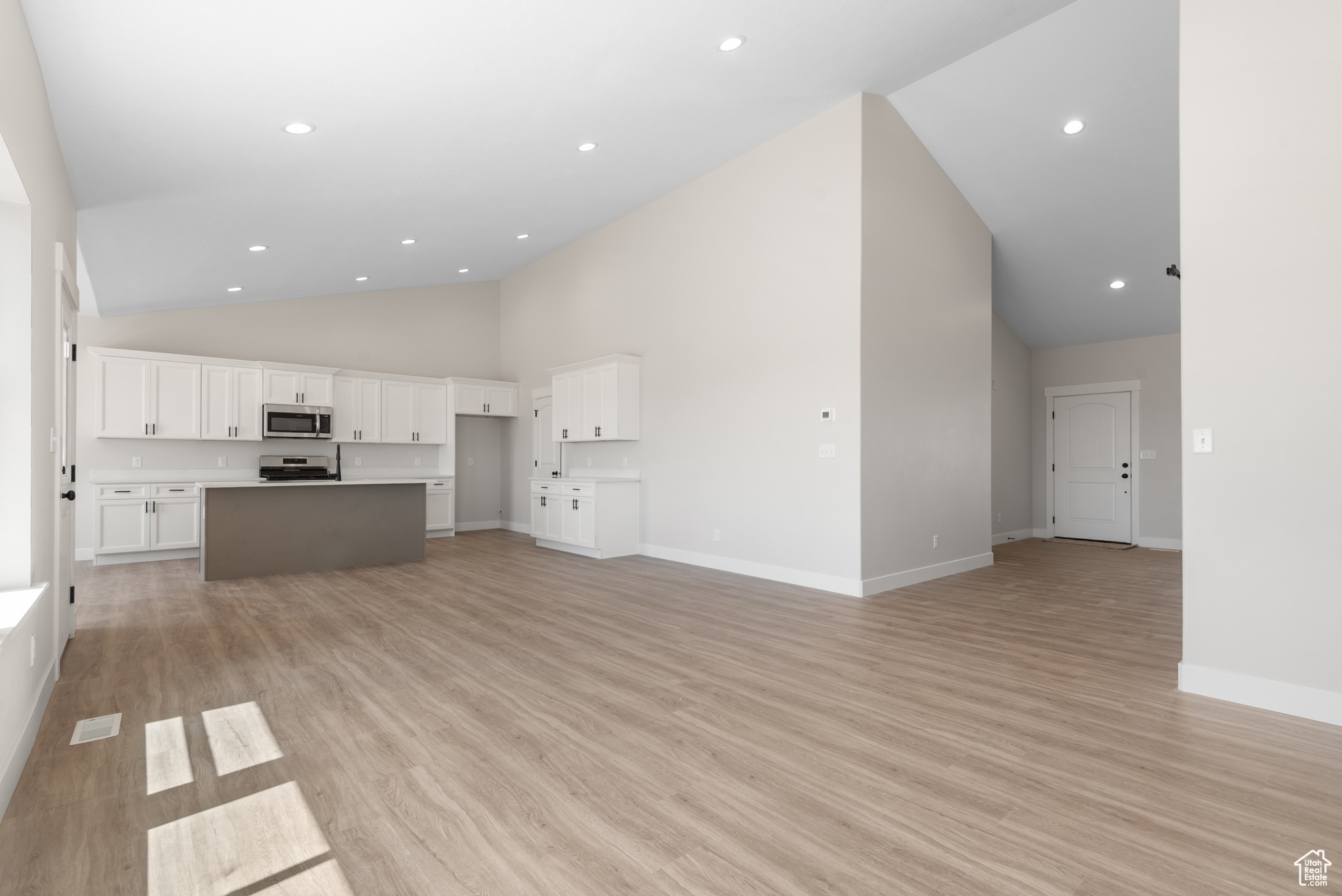 BROWNS MEADOWS - Residential