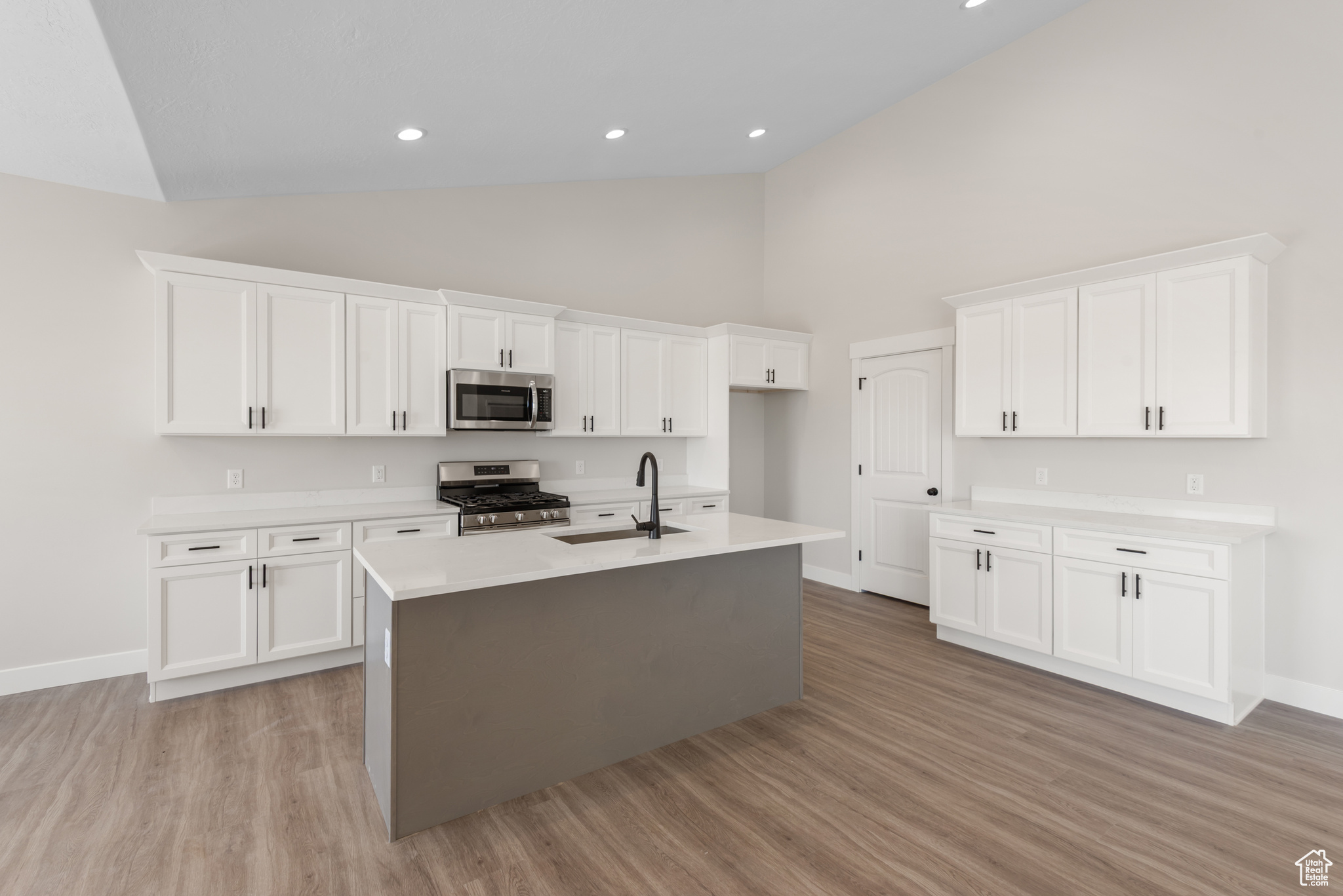 BROWNS MEADOWS - Residential