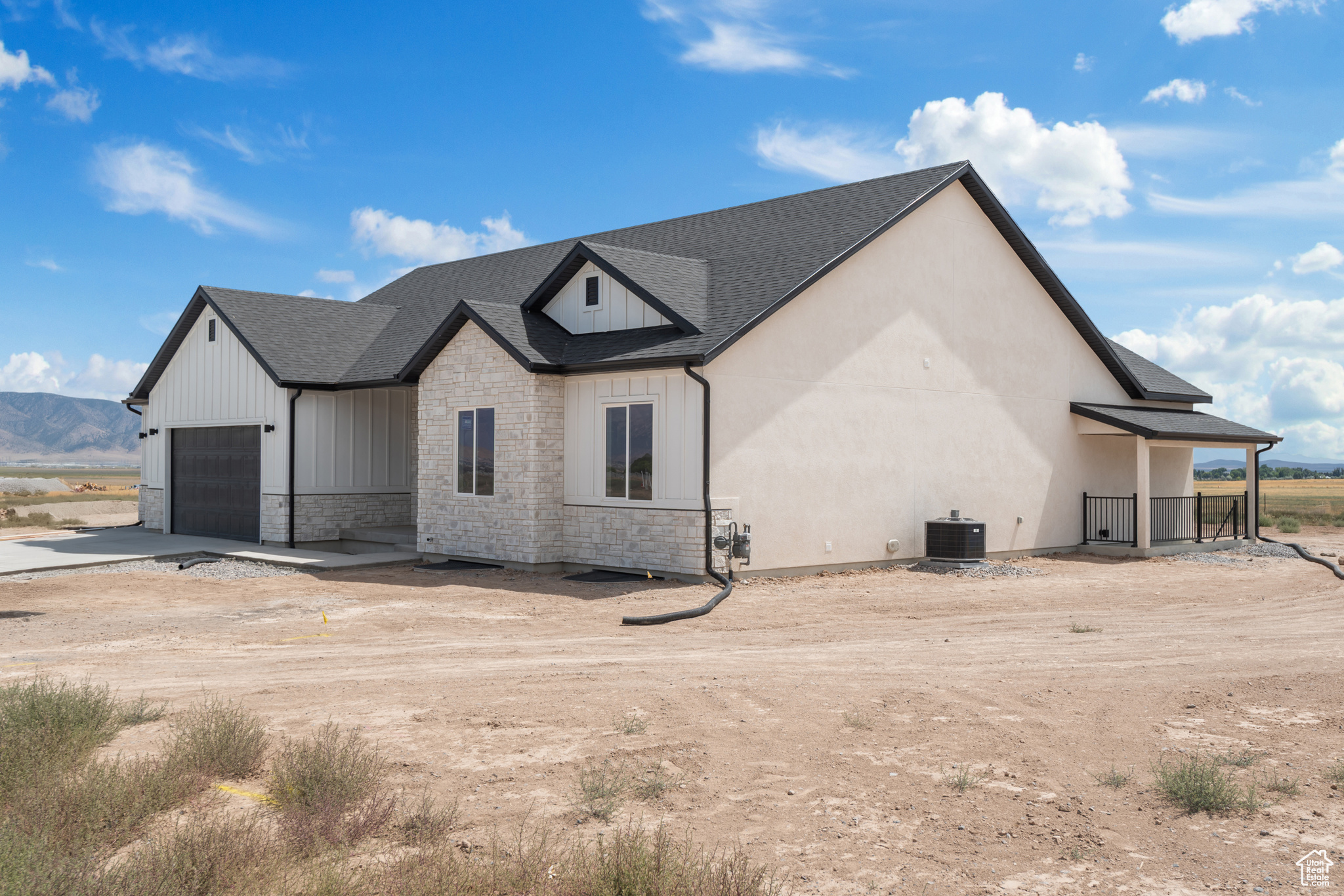 BROWNS MEADOWS - Residential