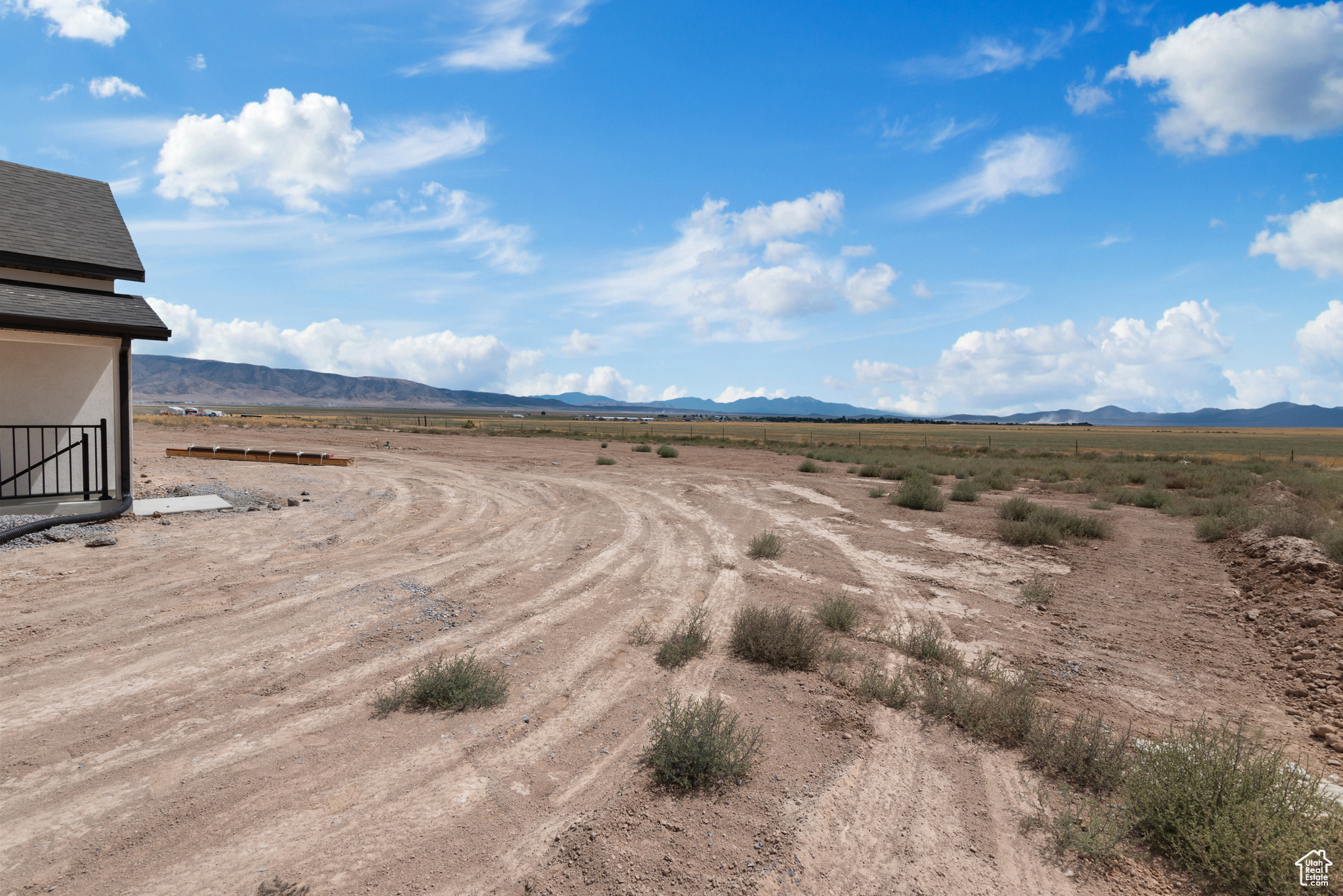 BROWNS MEADOWS - Residential