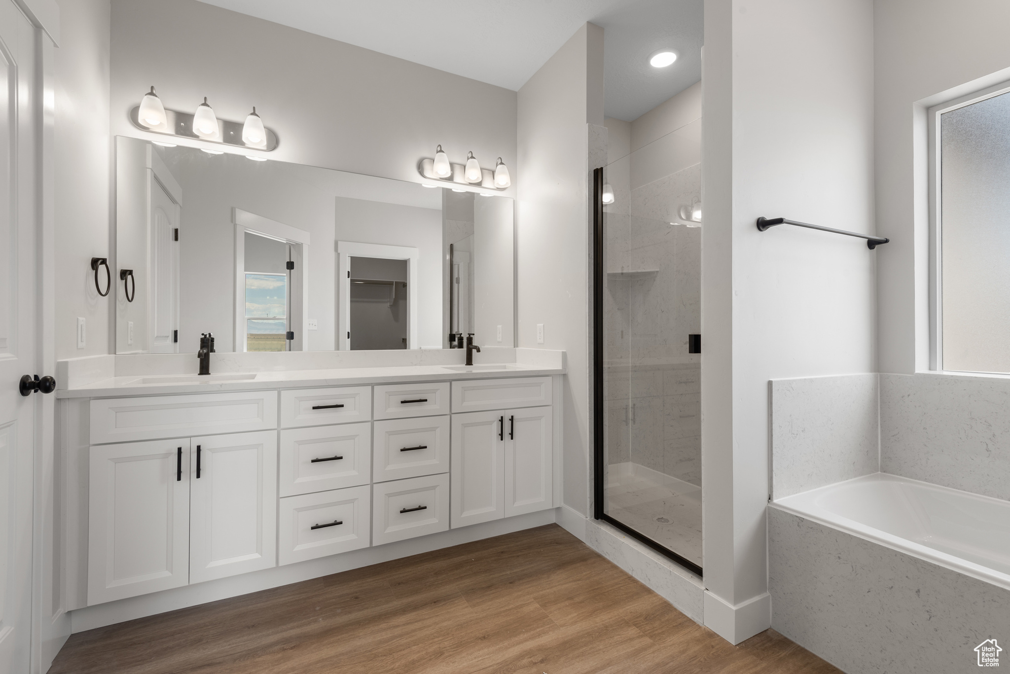 BROWNS MEADOWS - Residential