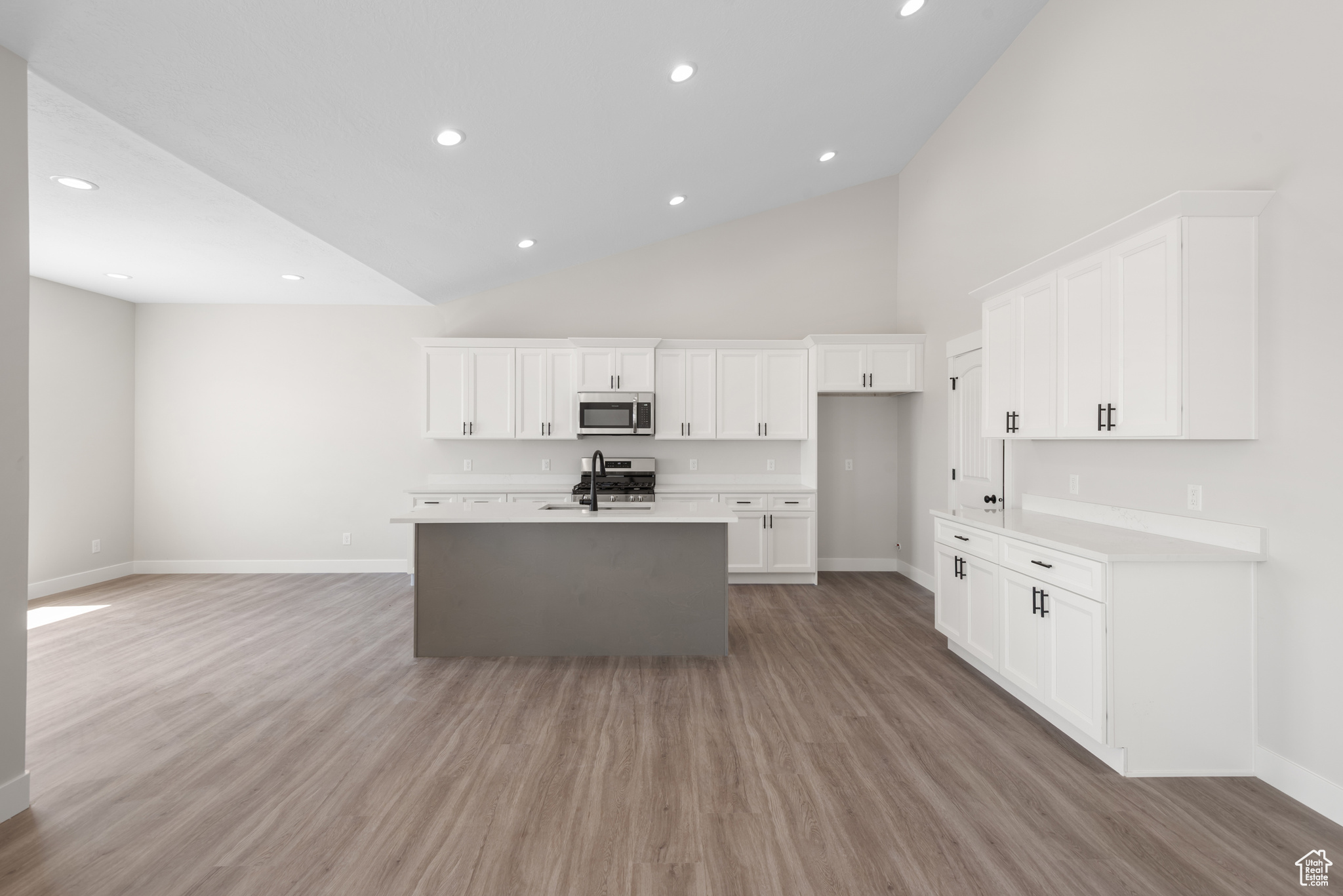 BROWNS MEADOWS - Residential