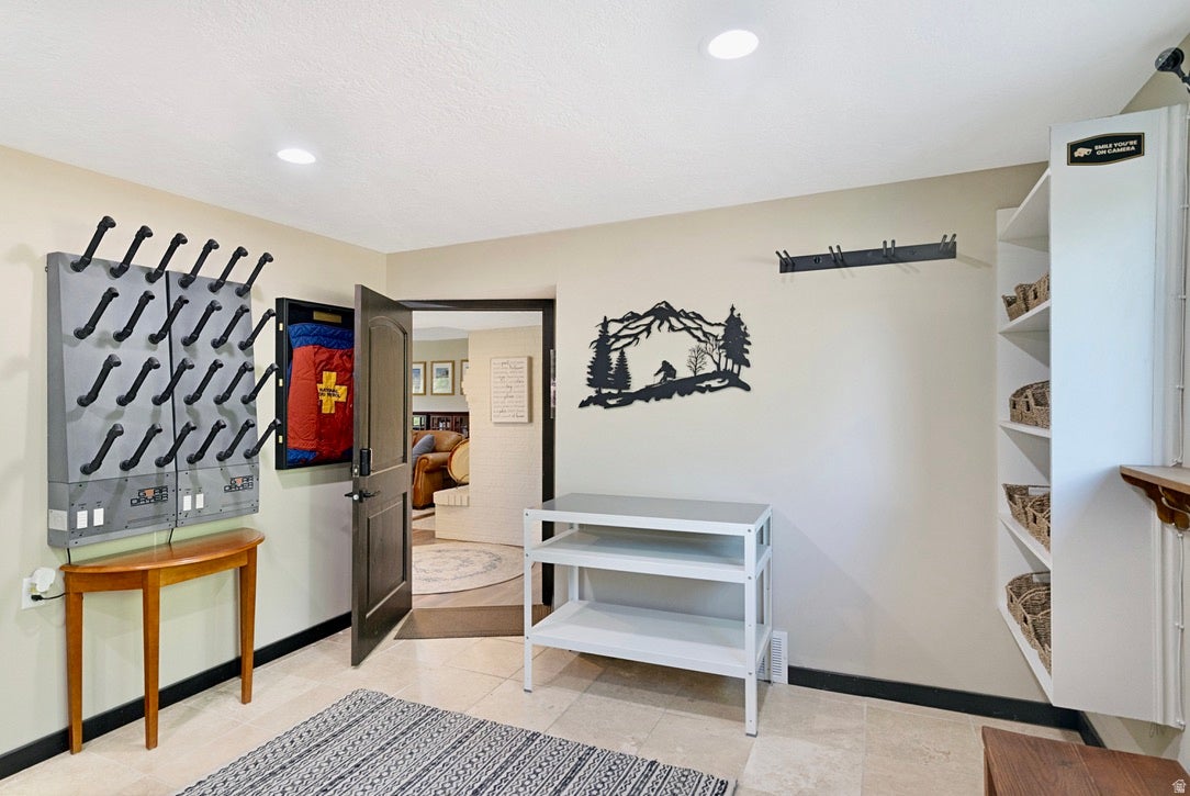 2548 Nordic Valley Dr, Eden, UT, 84310, USA, 5 Bedrooms Bedrooms, ,5 BathroomsBathrooms,Residential,Active,2548 Nordic Valley Dr,2166728