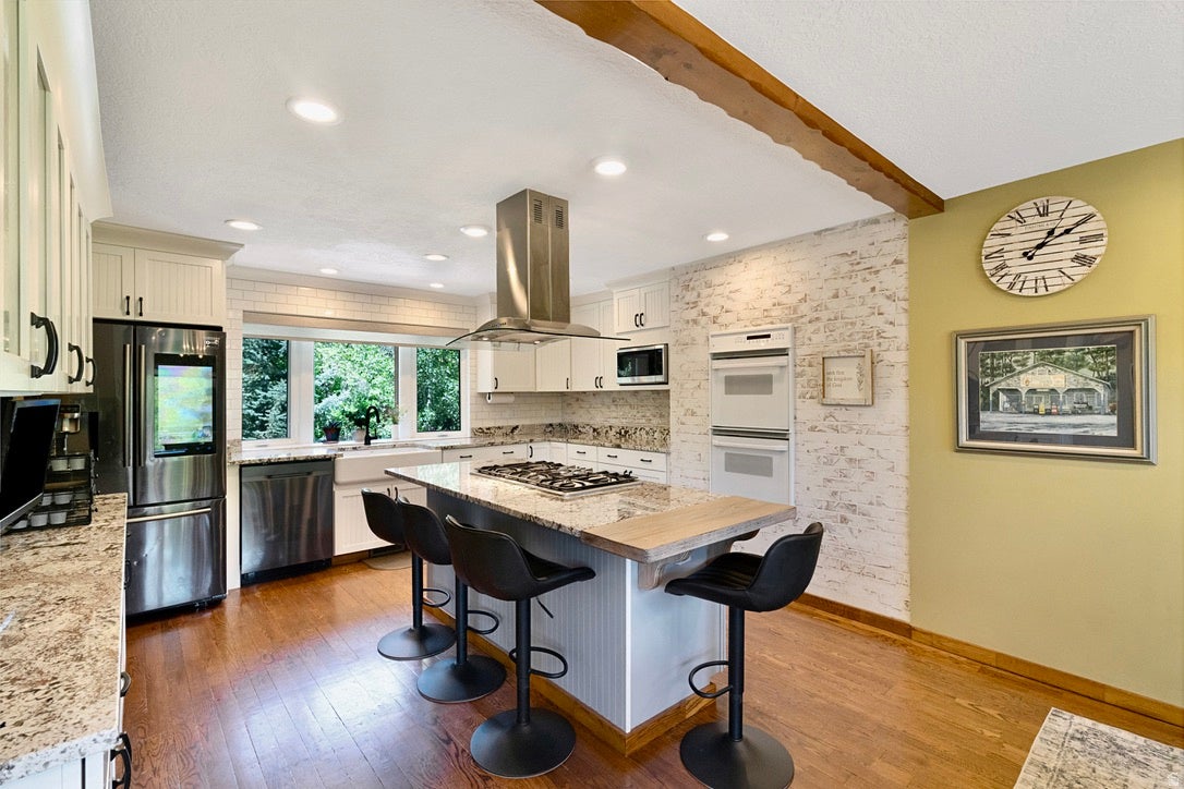 2548 Nordic Valley Dr, Eden, UT, 84310, USA, 5 Bedrooms Bedrooms, ,5 BathroomsBathrooms,Residential,Active,2548 Nordic Valley Dr,2166728