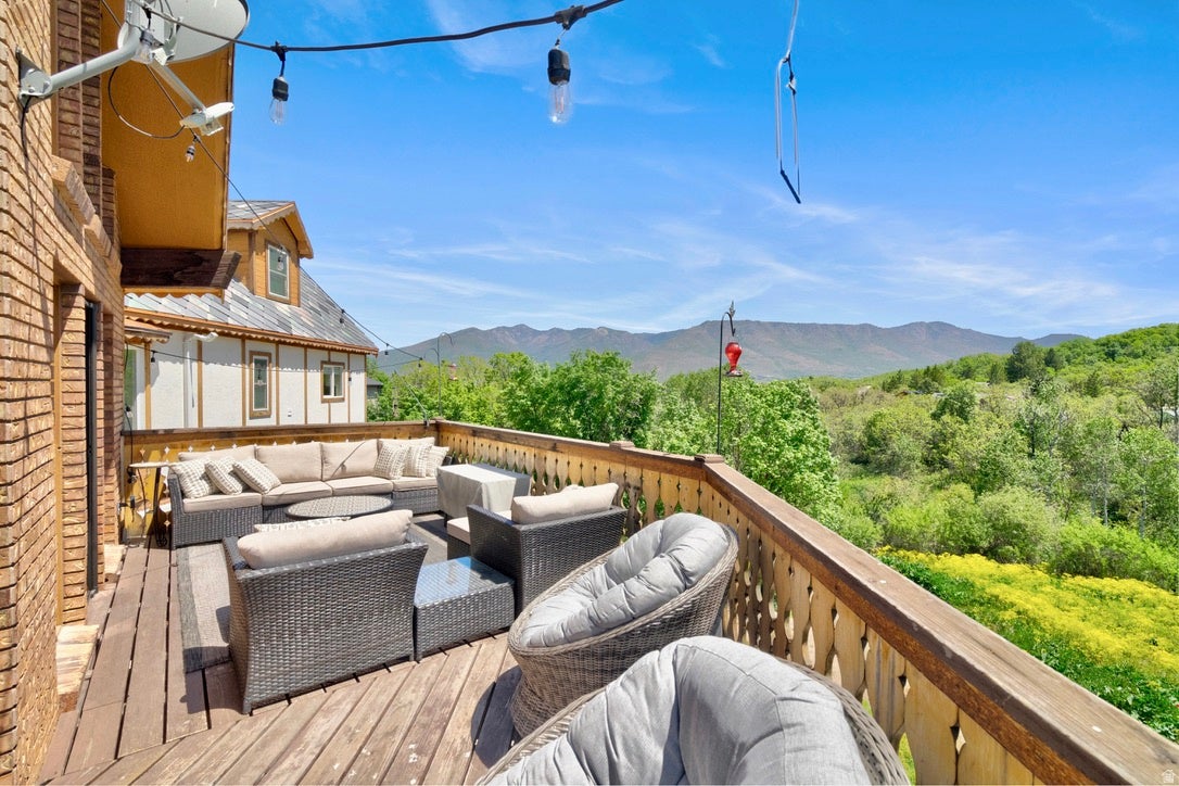 2548 Nordic Valley Dr, Eden, UT, 84310, USA, 5 Bedrooms Bedrooms, ,5 BathroomsBathrooms,Residential,Active,2548 Nordic Valley Dr,2166728