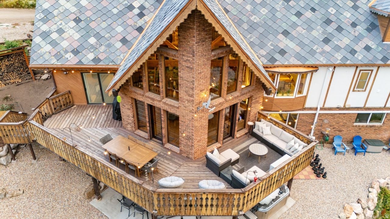 2548 Nordic Valley Dr, Eden, UT, 84310, USA, 5 Bedrooms Bedrooms, ,5 BathroomsBathrooms,Residential,Active,2548 Nordic Valley Dr,2166728