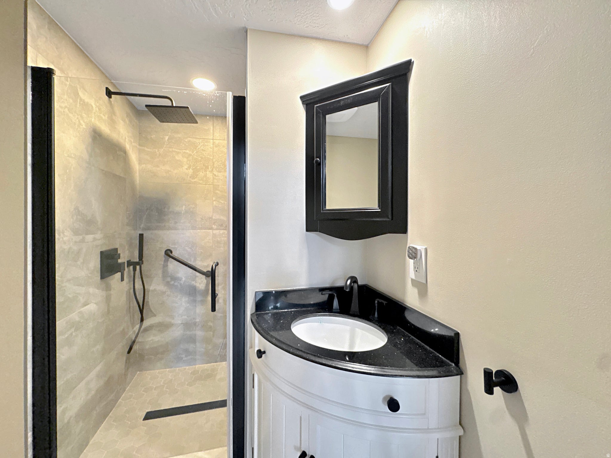 2548 Nordic Valley Dr, Eden, UT, 84310, USA, 5 Bedrooms Bedrooms, ,5 BathroomsBathrooms,Residential,Active,2548 Nordic Valley Dr,2166728