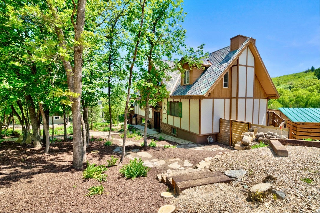 2548 Nordic Valley Dr, Eden, UT, 84310, USA, 5 Bedrooms Bedrooms, ,5 BathroomsBathrooms,Residential,Active,2548 Nordic Valley Dr,2166728