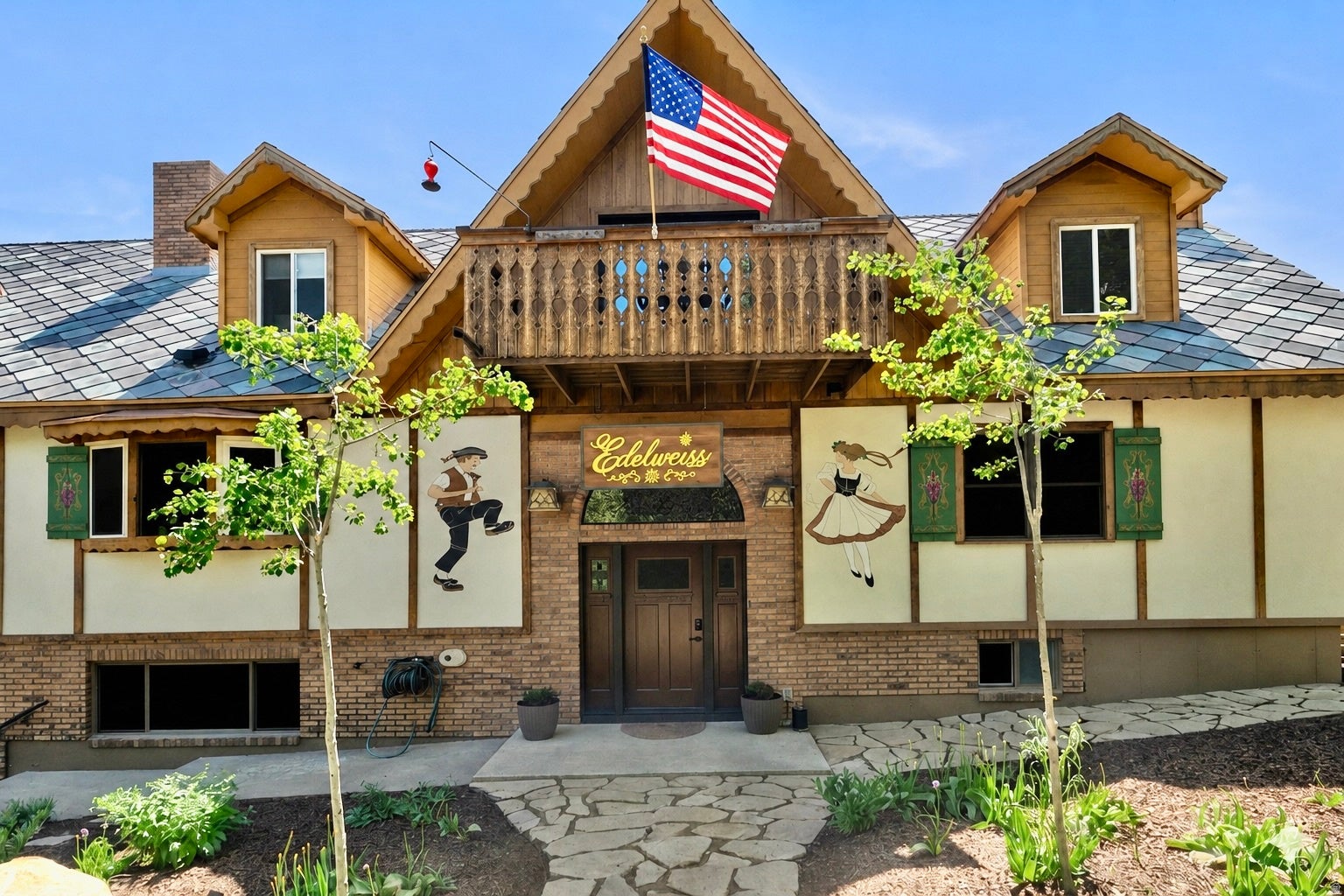 2548 Nordic Valley Dr, Eden, UT, 84310, USA, 5 Bedrooms Bedrooms, ,5 BathroomsBathrooms,Residential,Active,2548 Nordic Valley Dr,2166728