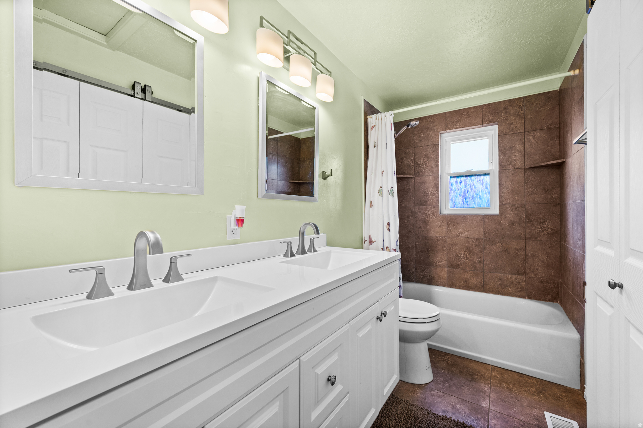 HIGHLAND PARK SUB - Residential