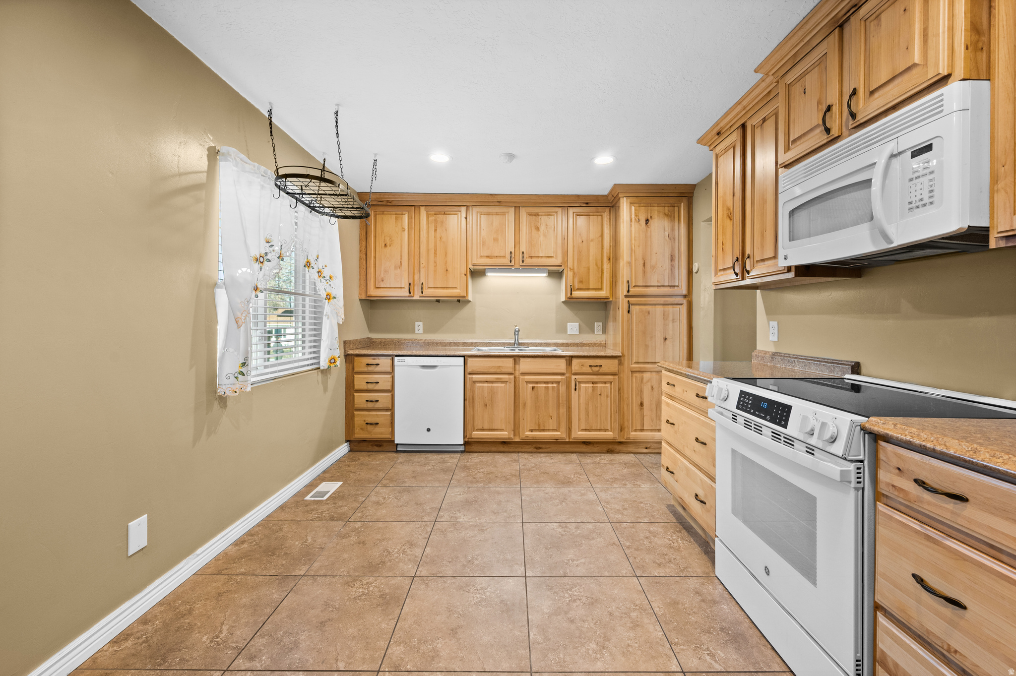 HIGHLAND PARK SUB - Residential