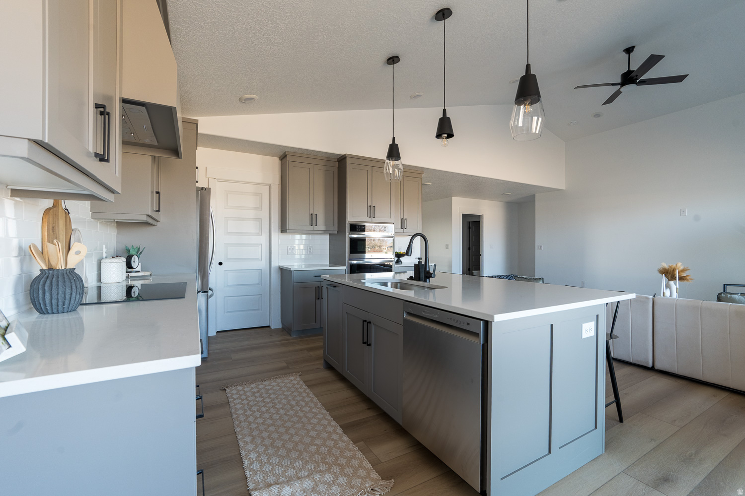 MATTHEWS MEADOWS - Residential