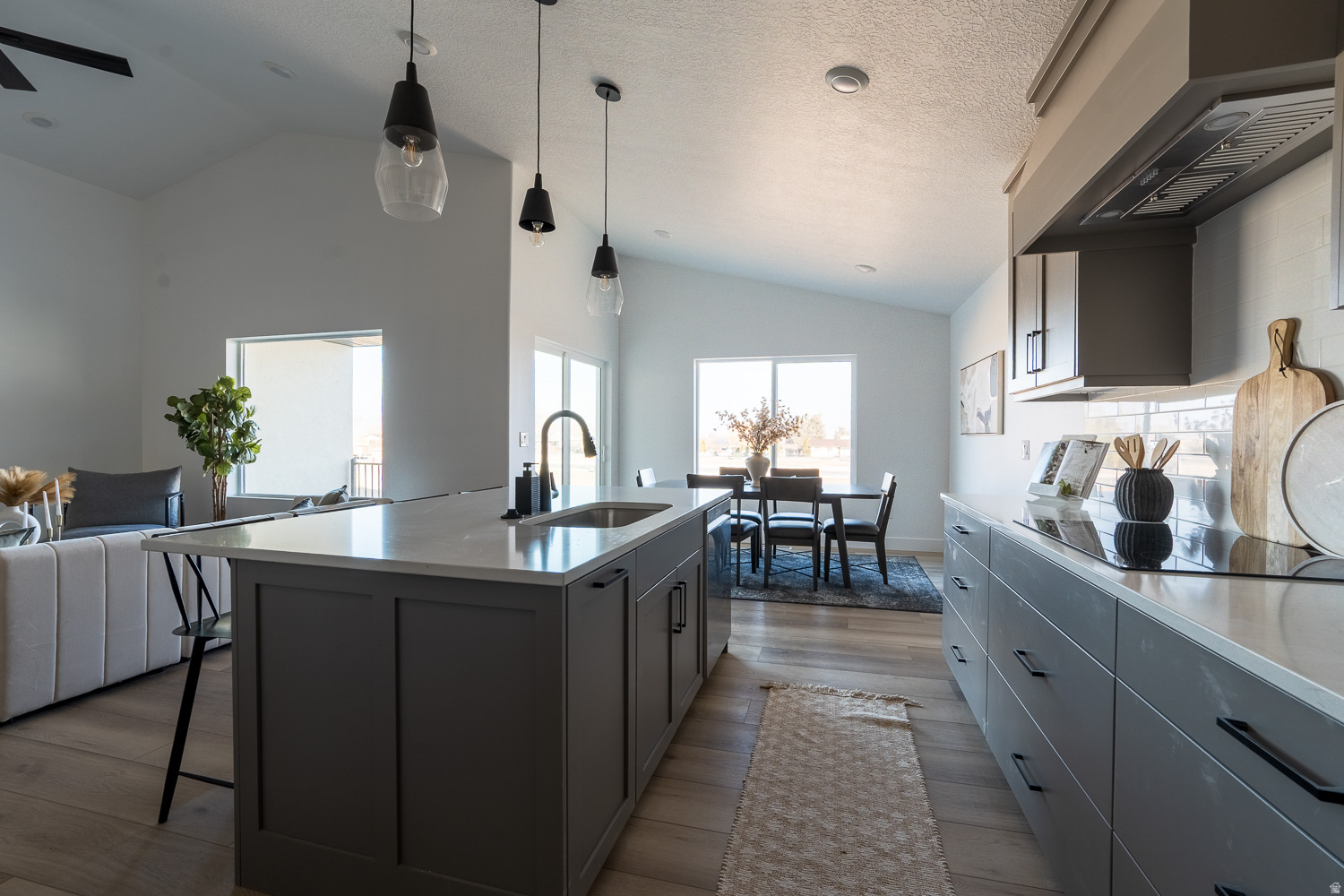 MATTHEWS MEADOWS - Residential