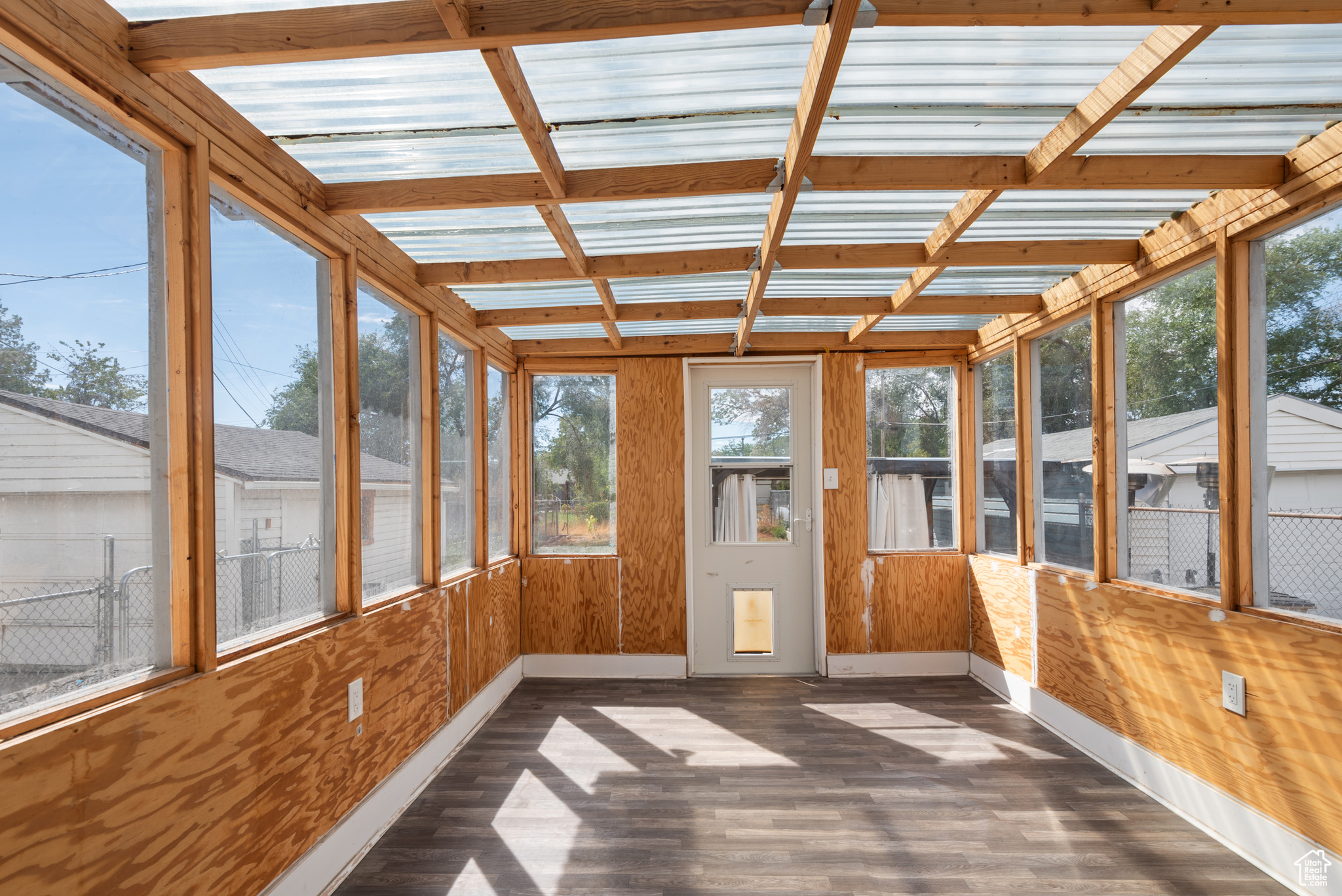 POPLAR PLACE - Residential
