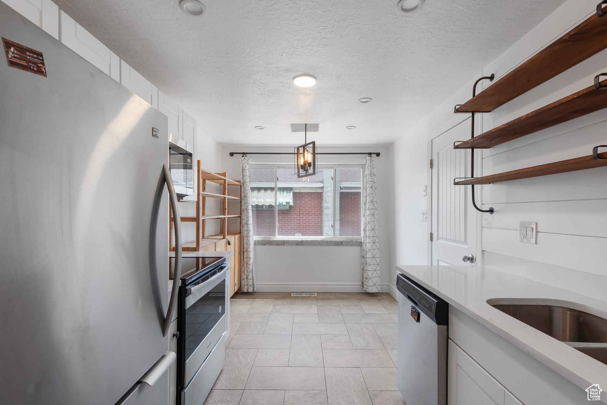 POPLAR PLACE - Residential