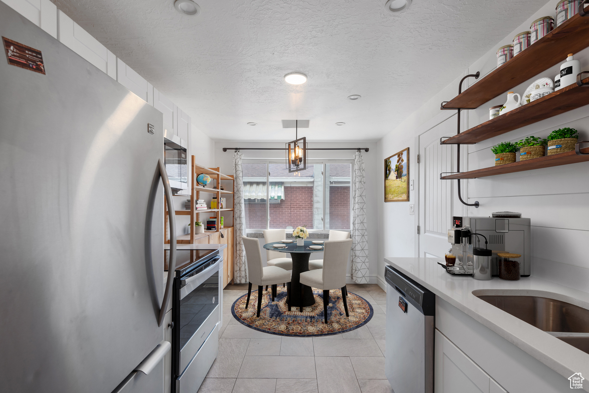 POPLAR PLACE - Residential