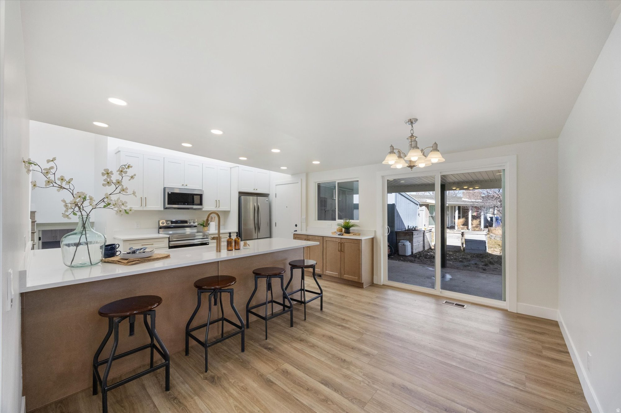 WHITE CITY - Residential