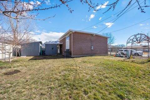 Tiny photo for 10366 S LARKSPUR CIR, Sandy, UT 84094 (MLS # 2139932)