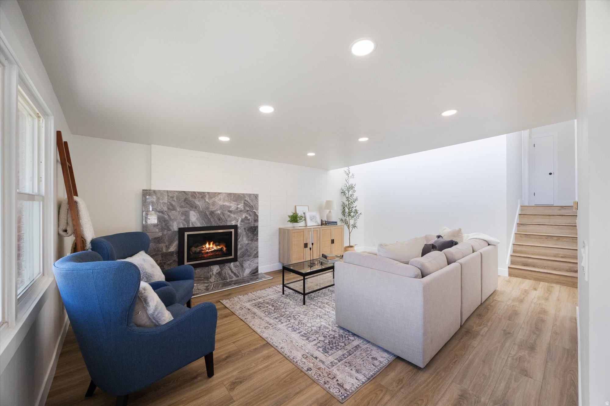 WHITE CITY - Residential