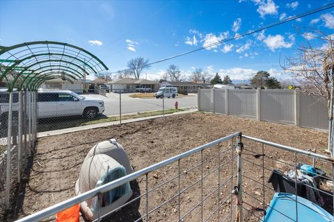 Tiny photo for 10366 S LARKSPUR CIR, Sandy, UT 84094 (MLS # 2139932)