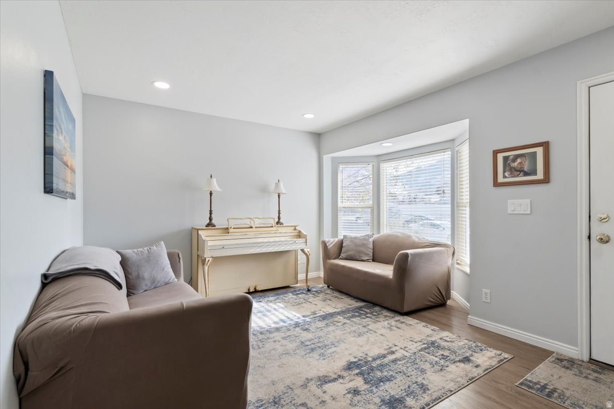 THE RIDGE - Residential