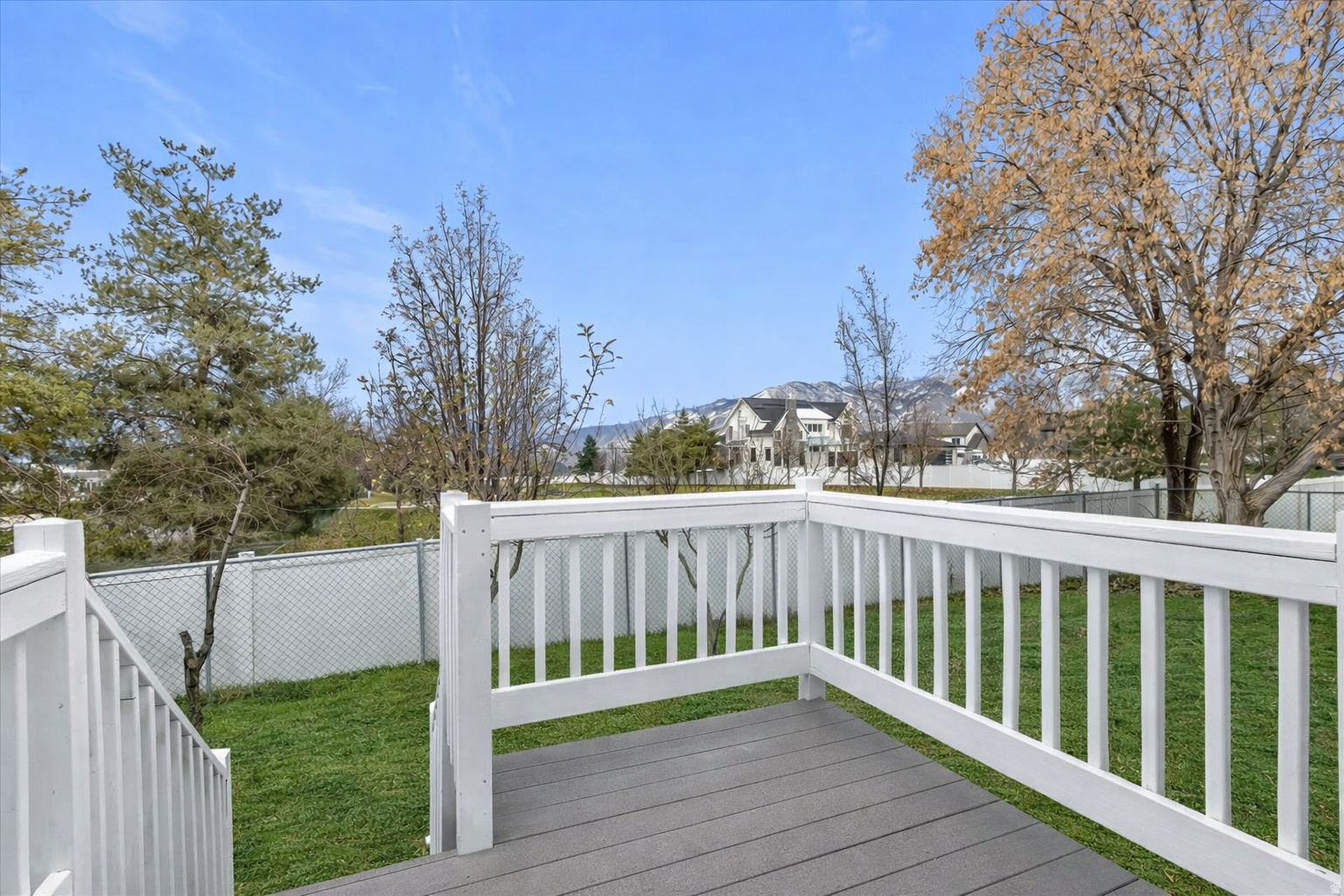 THE RIDGE - Residential