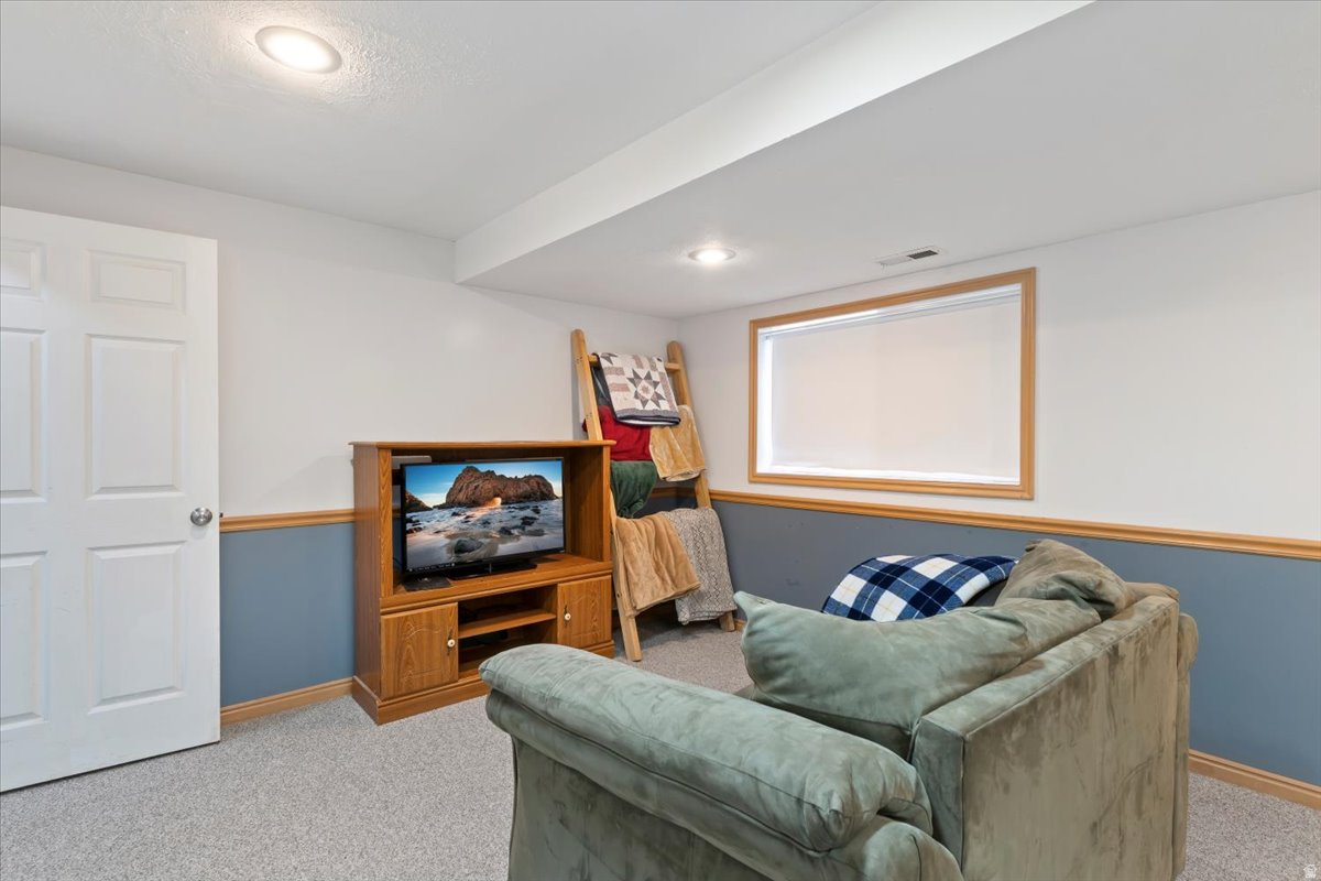 THE RIDGE - Residential