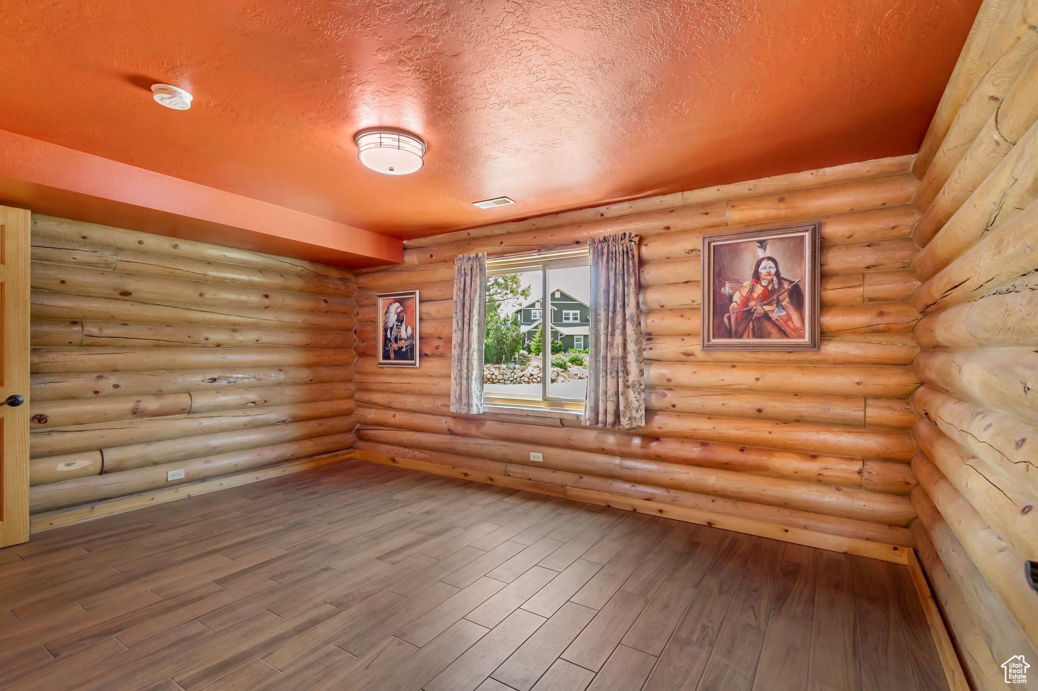 SILVER CREEK ESTATES - Residential