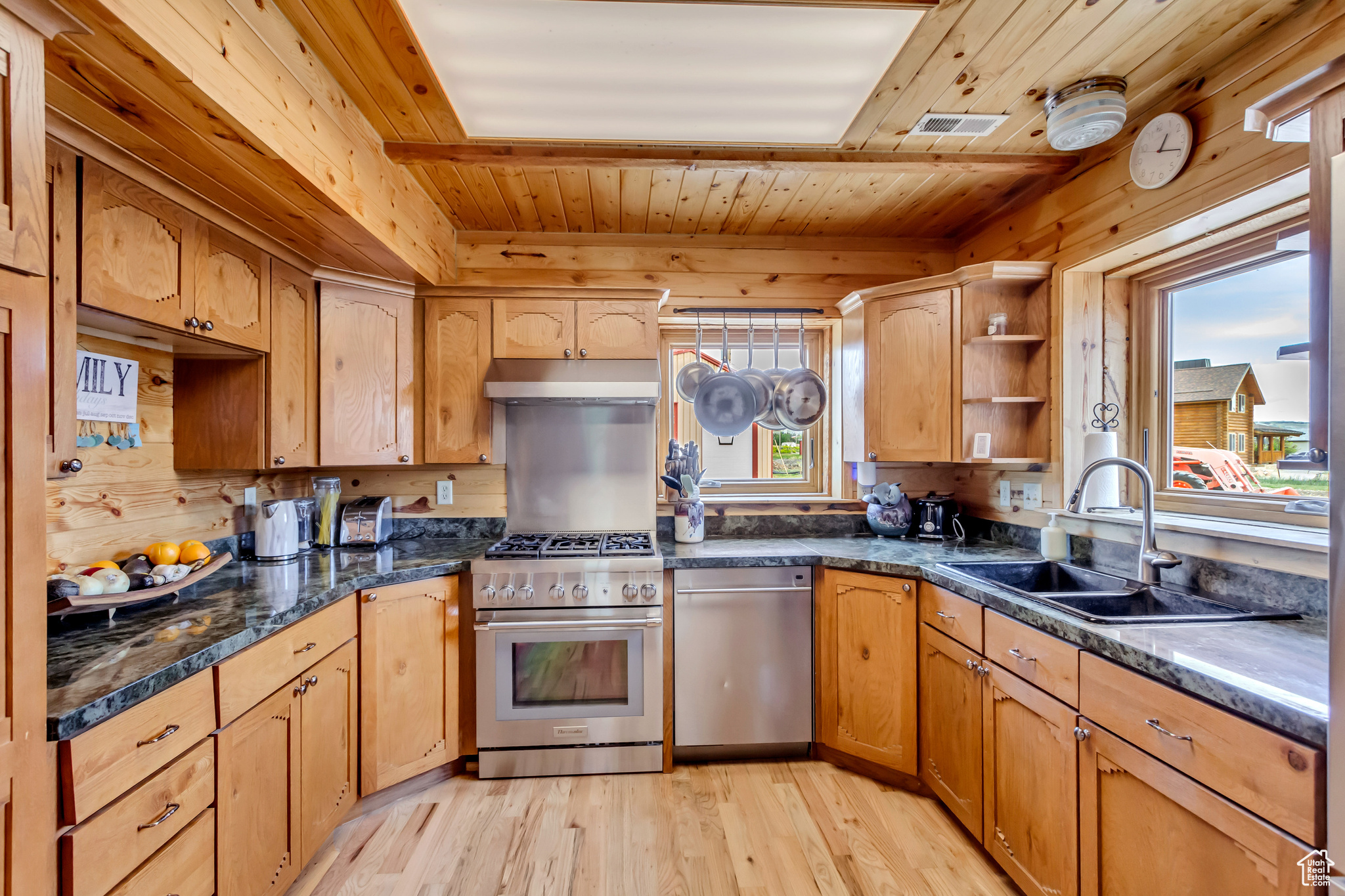 SILVER CREEK ESTATES - Residential