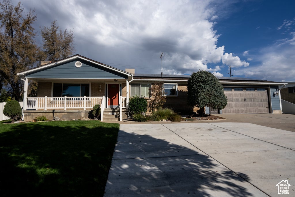 Photo of 8613 S VAQUERO DR E, Sandy, UT 84094 (MLS # 2190237)