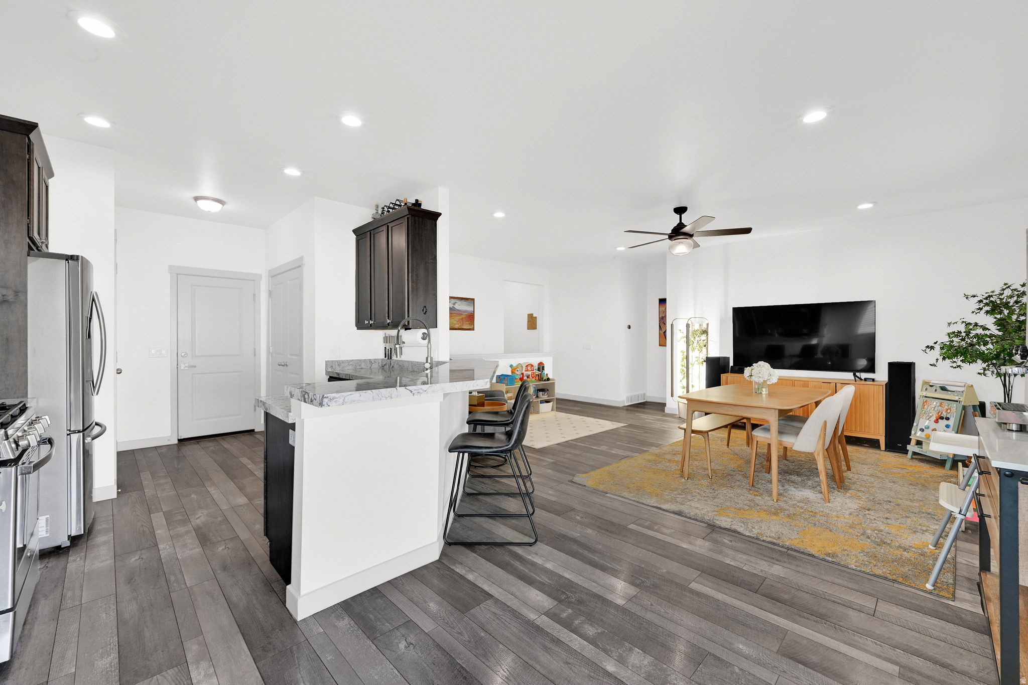 TERRACE HILLS - Residential