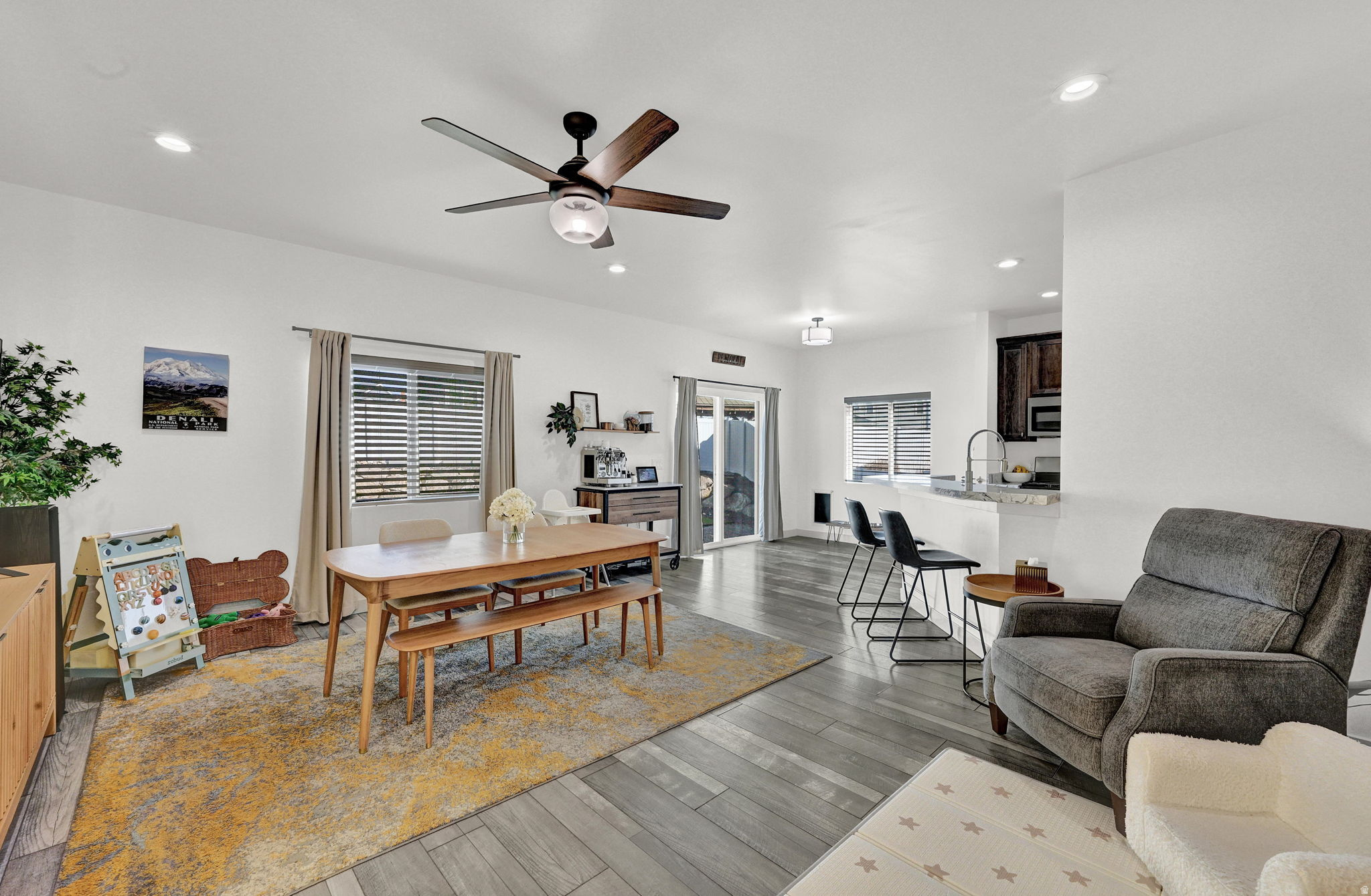 TERRACE HILLS - Residential