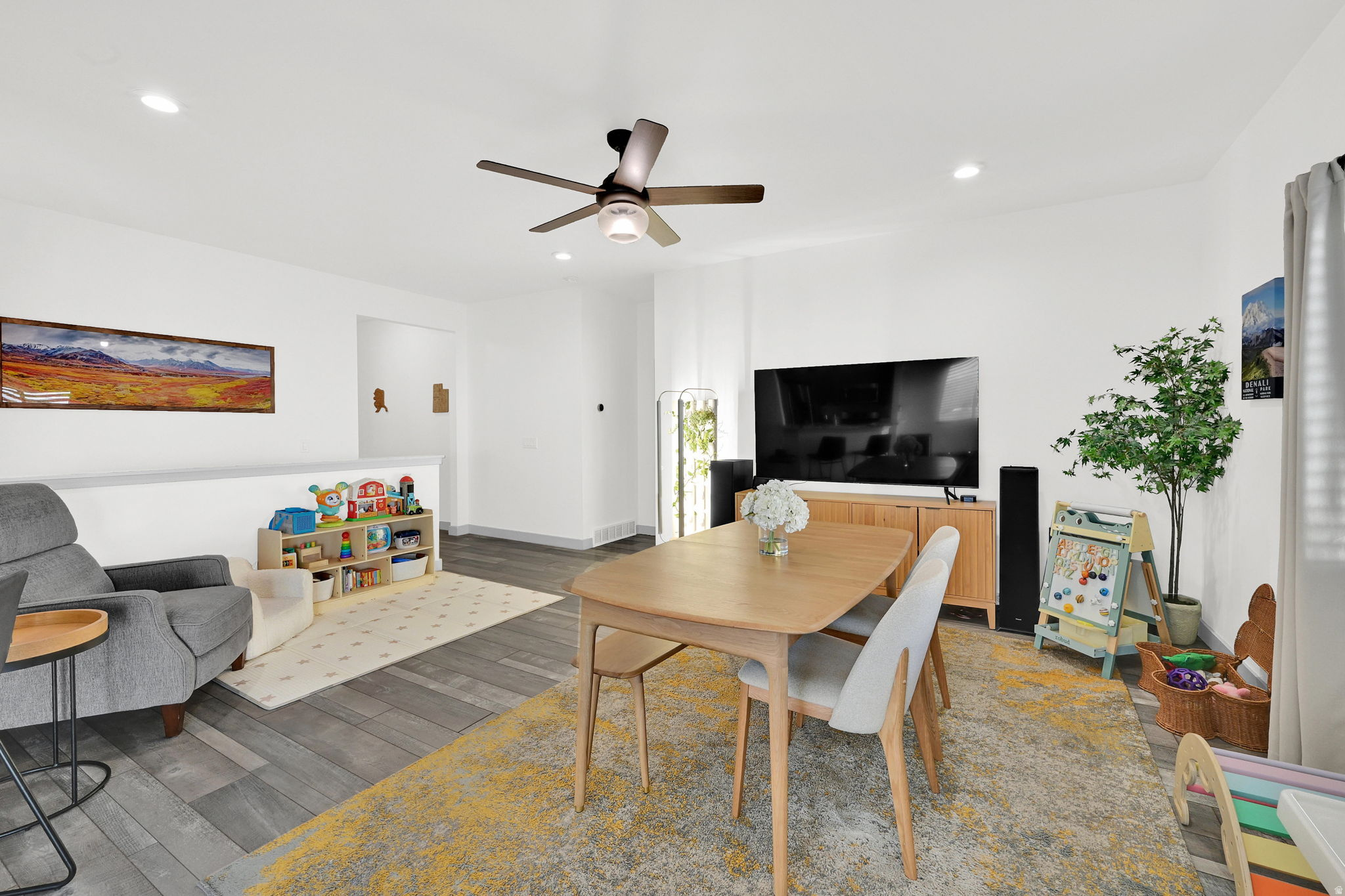 TERRACE HILLS - Residential