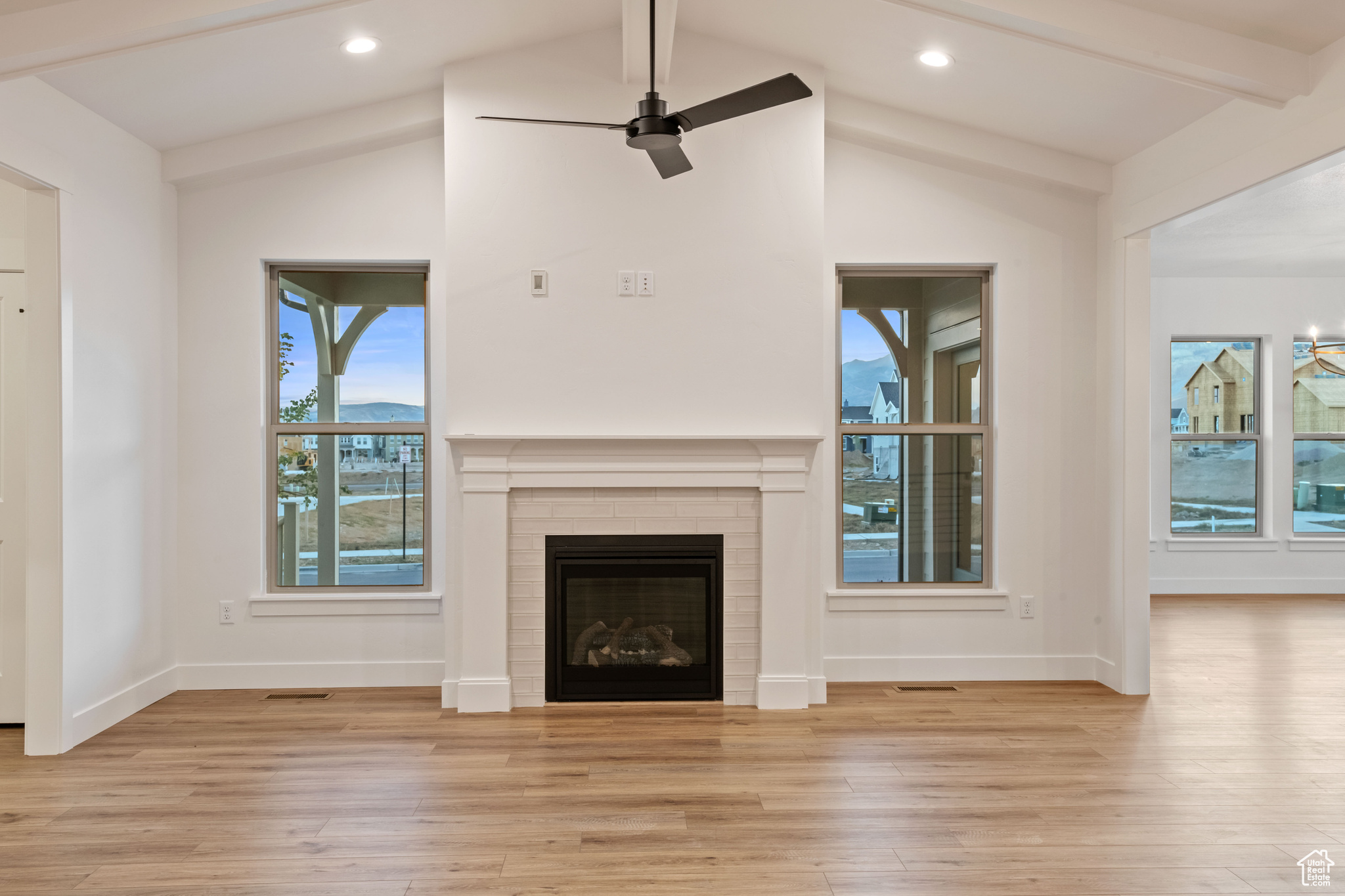 DAYBREAK - Residential