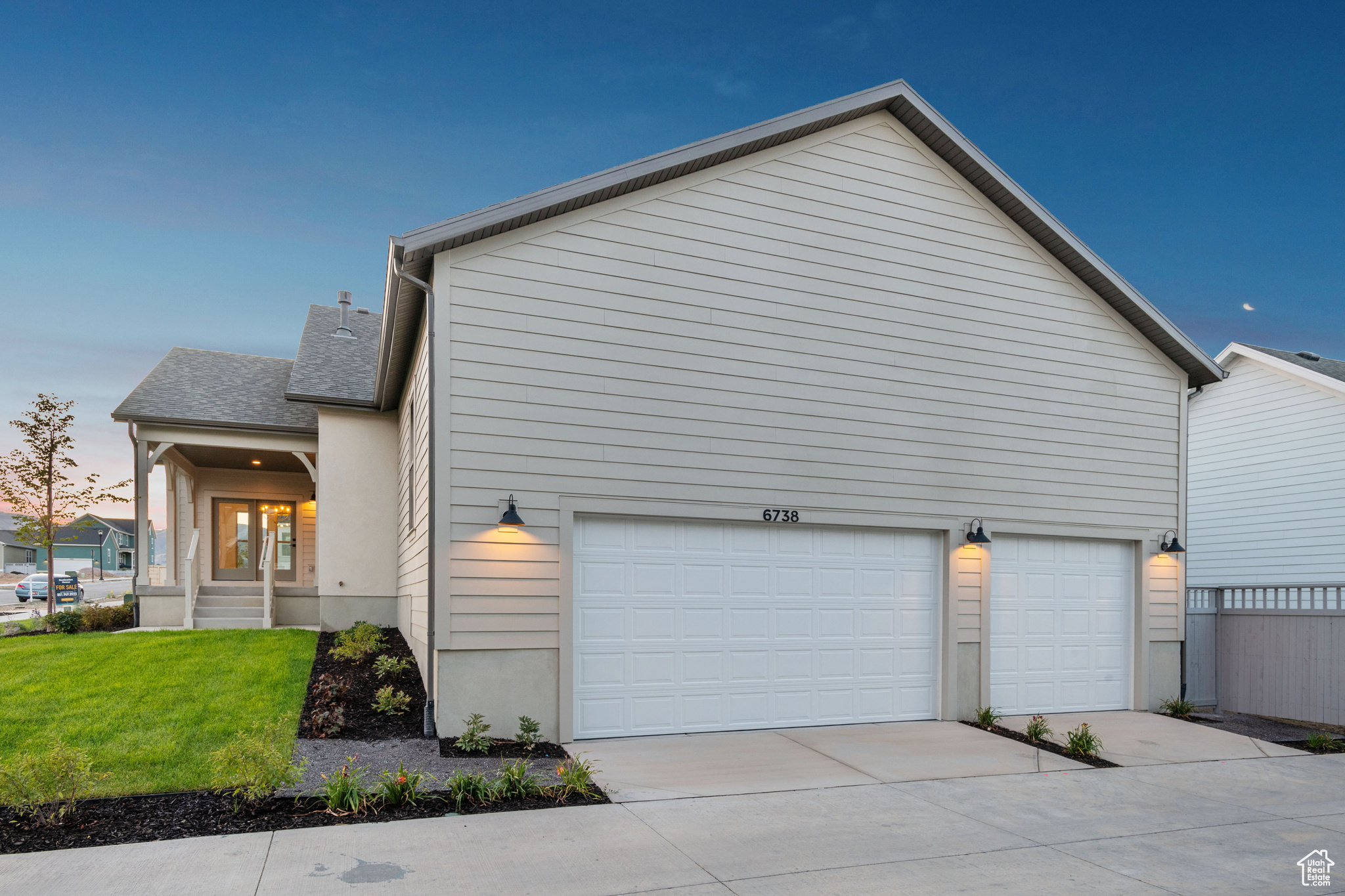 DAYBREAK - Residential