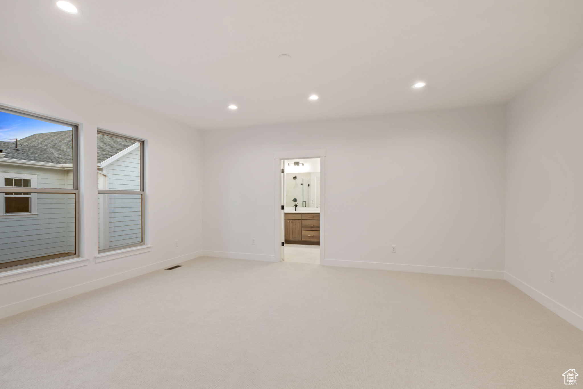 DAYBREAK - Residential