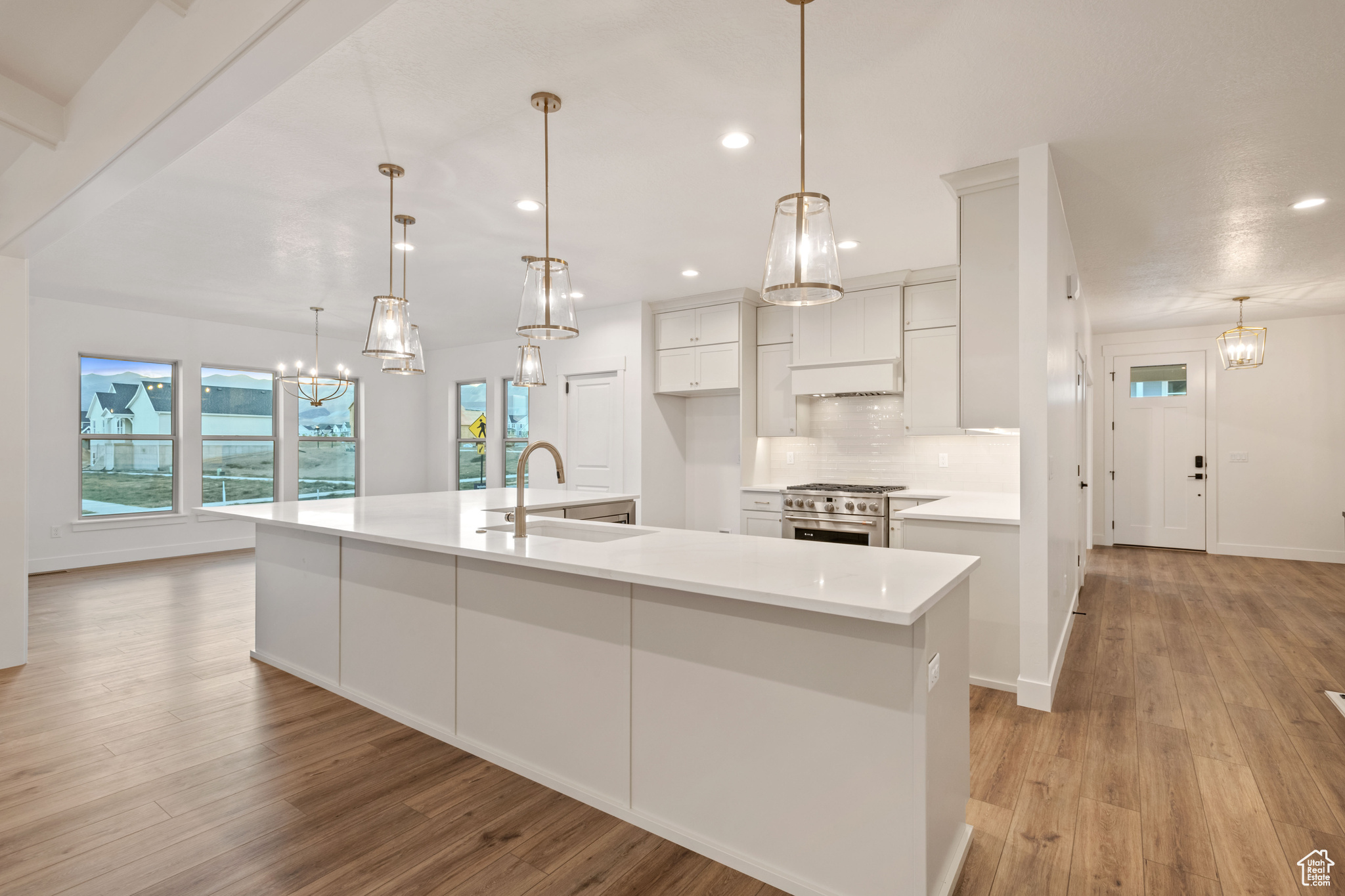 DAYBREAK - Residential