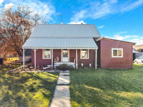 Homes For Sale - 59 W 1st S<br/> Paris, ID 83261