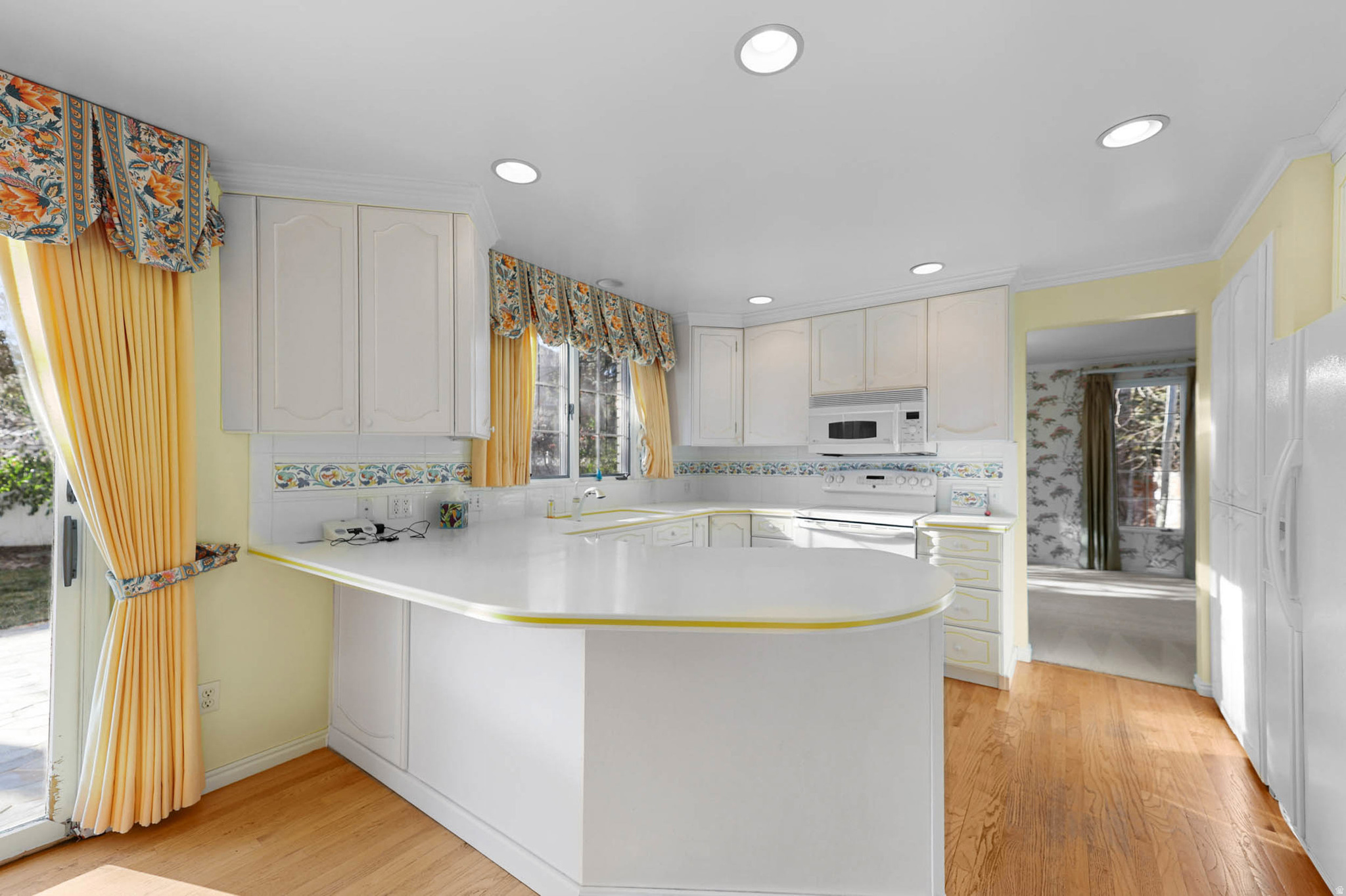 CAMBRIDGE ESTATES - Residential